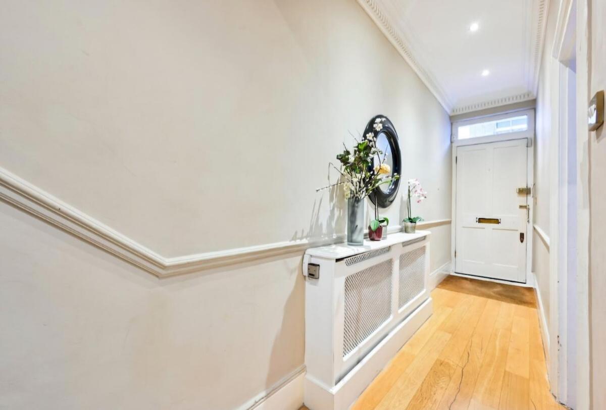 5 Bedrooms House In Chelsea