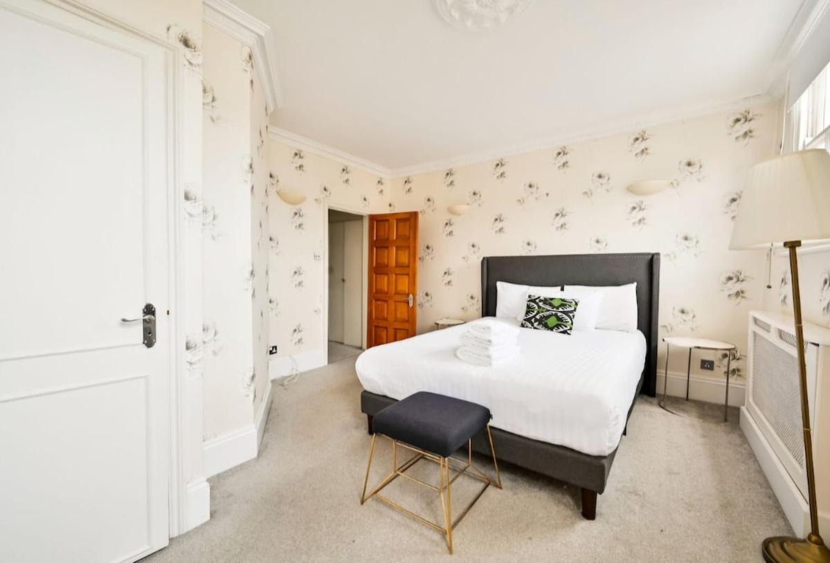Apartment 5 Bedrooms House In Chelsea *