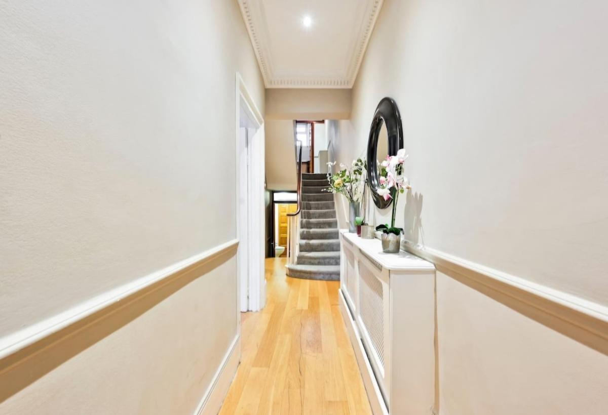 Apartment 5 Bedrooms House In Chelsea