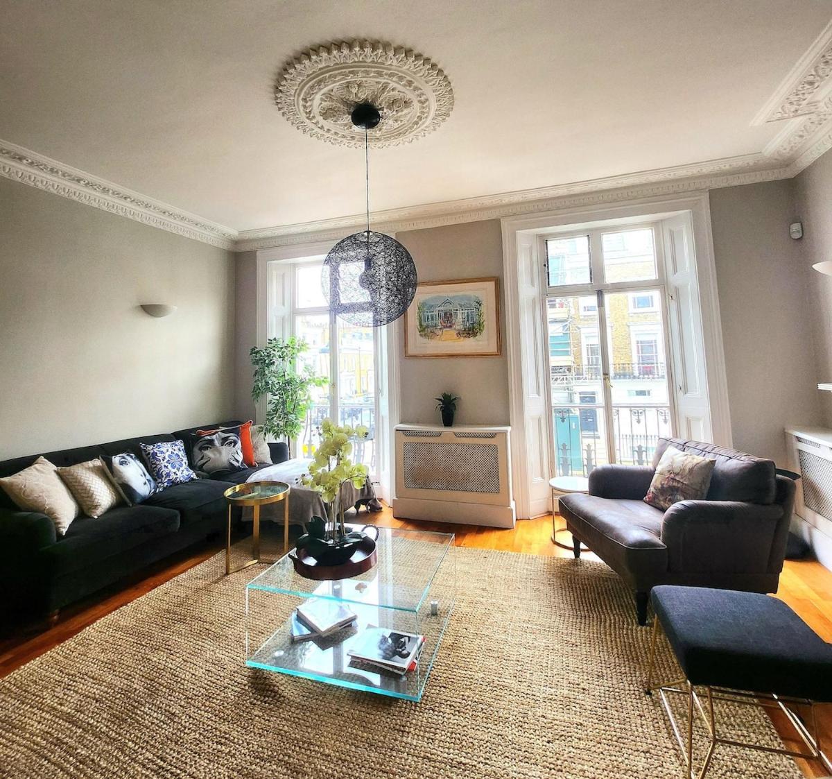 5 Bedrooms House In Chelsea Apartment