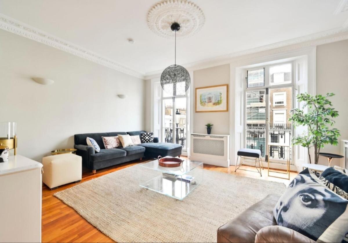 5 Bedrooms House In Chelsea London