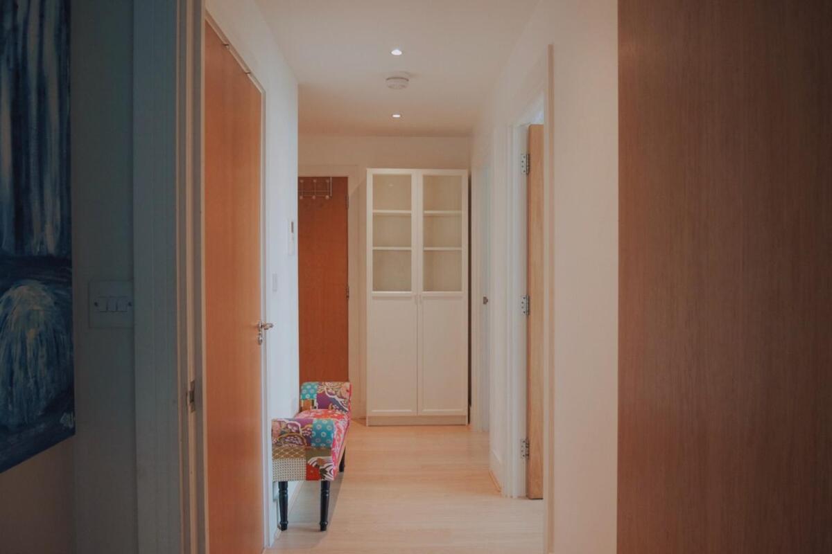 Stunning Two Bedroom * Londen
