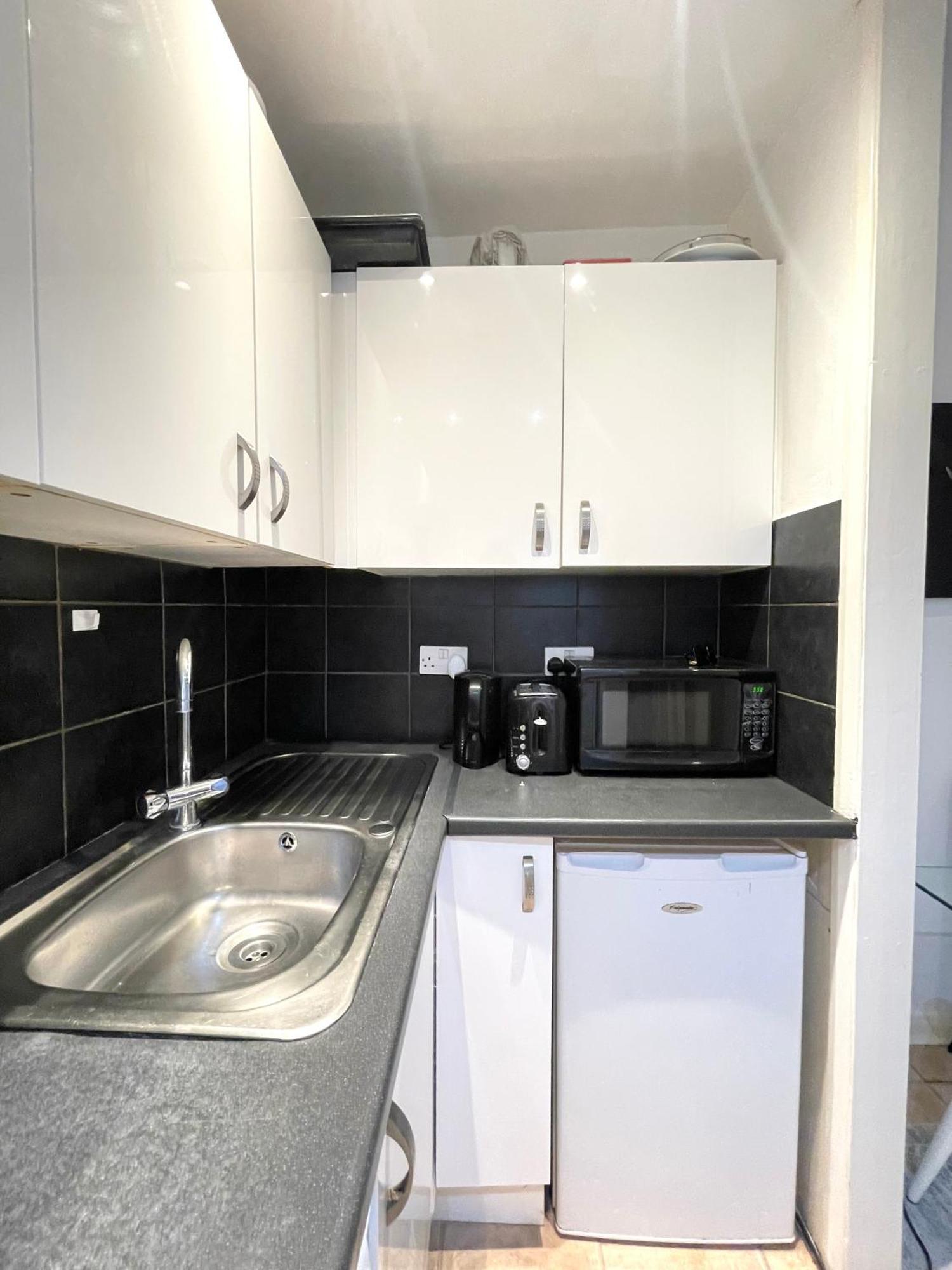 Apartment Hyde Park Gate London