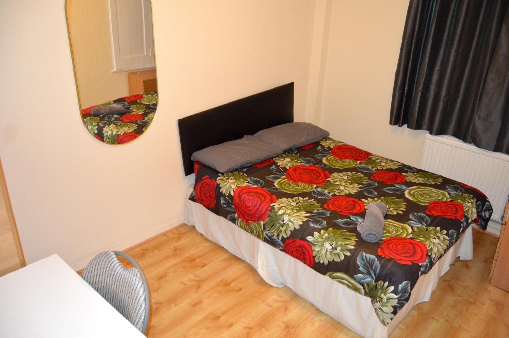 Homestay Hyde Park *