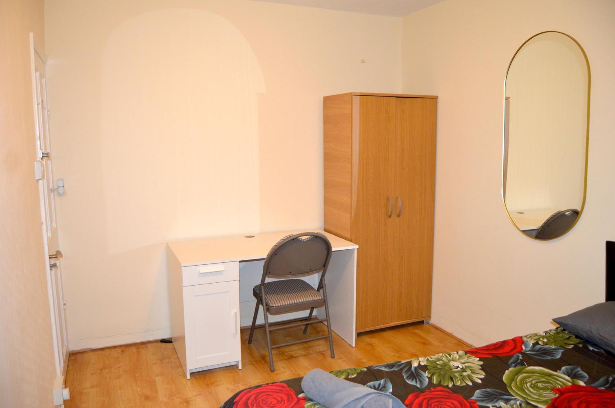 Homestay Hyde Park London