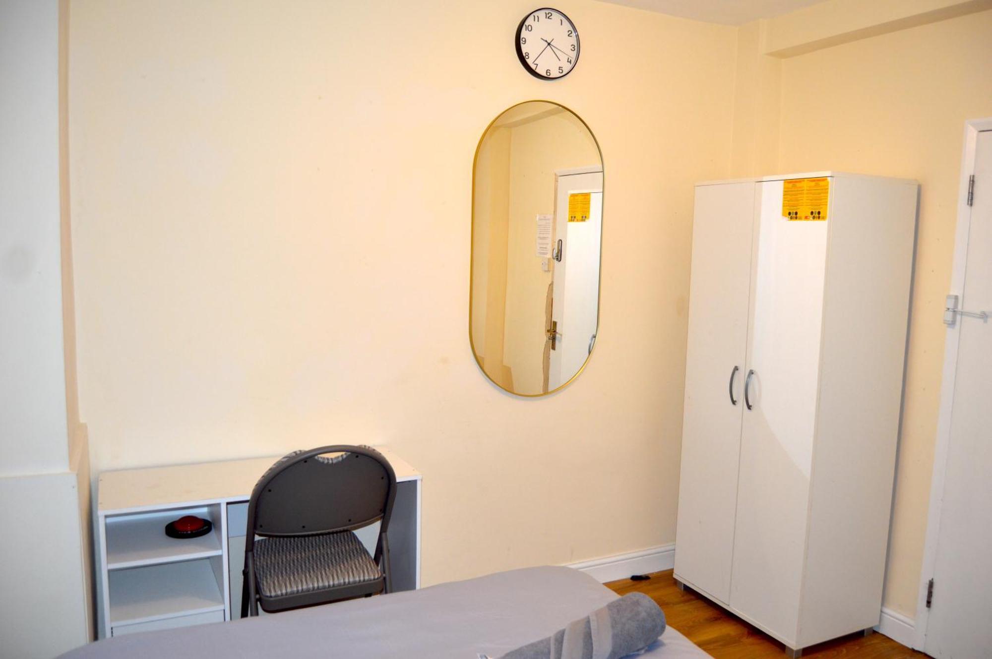 Hyde Park Homestay London