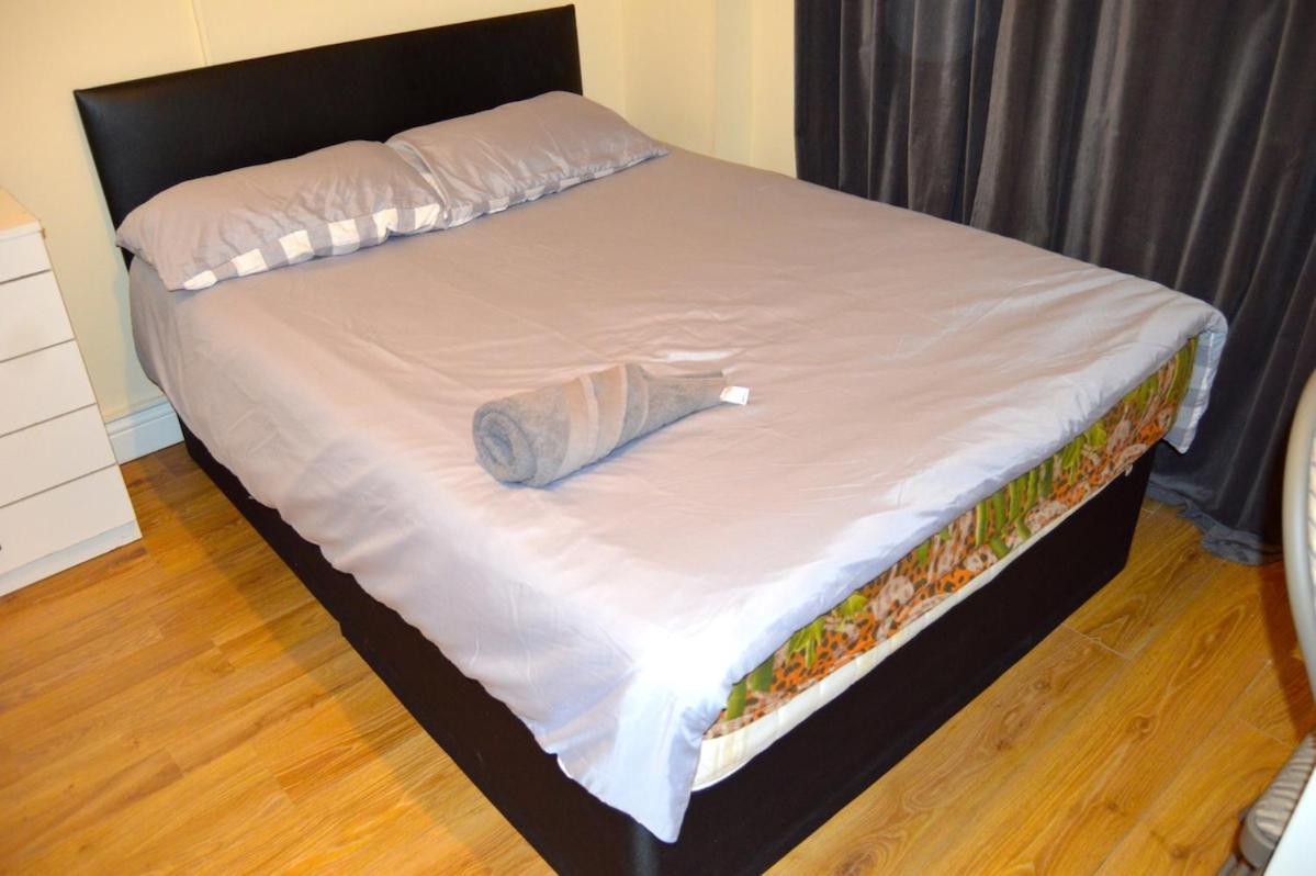 Homestay Hyde Park *