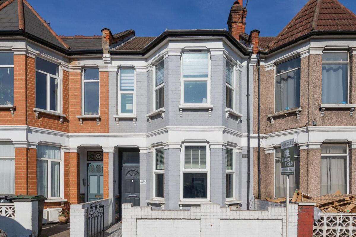 Apartment Modern 4 Bedroom House In Woodgreen