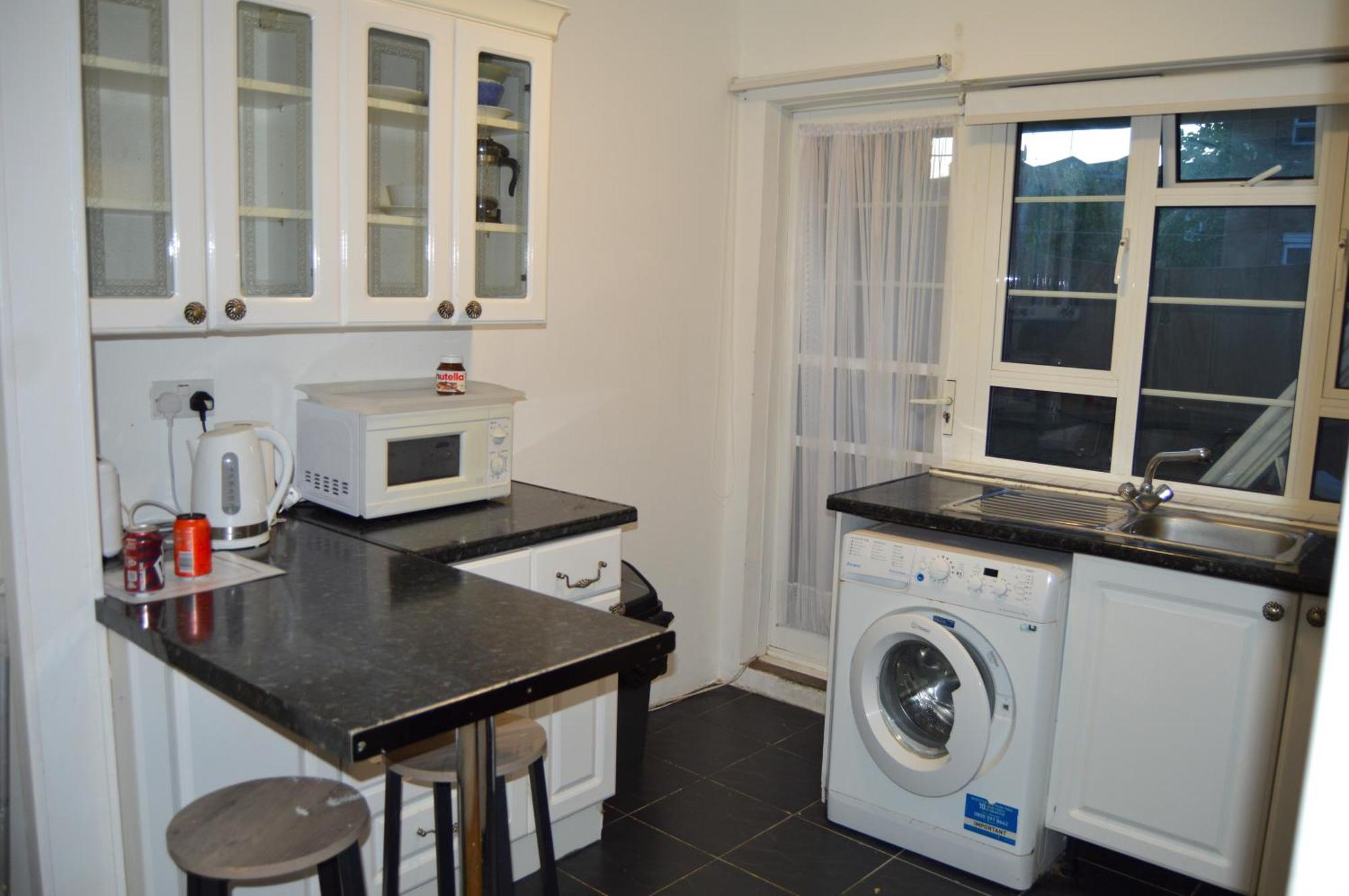 Homestay Hyde Park London