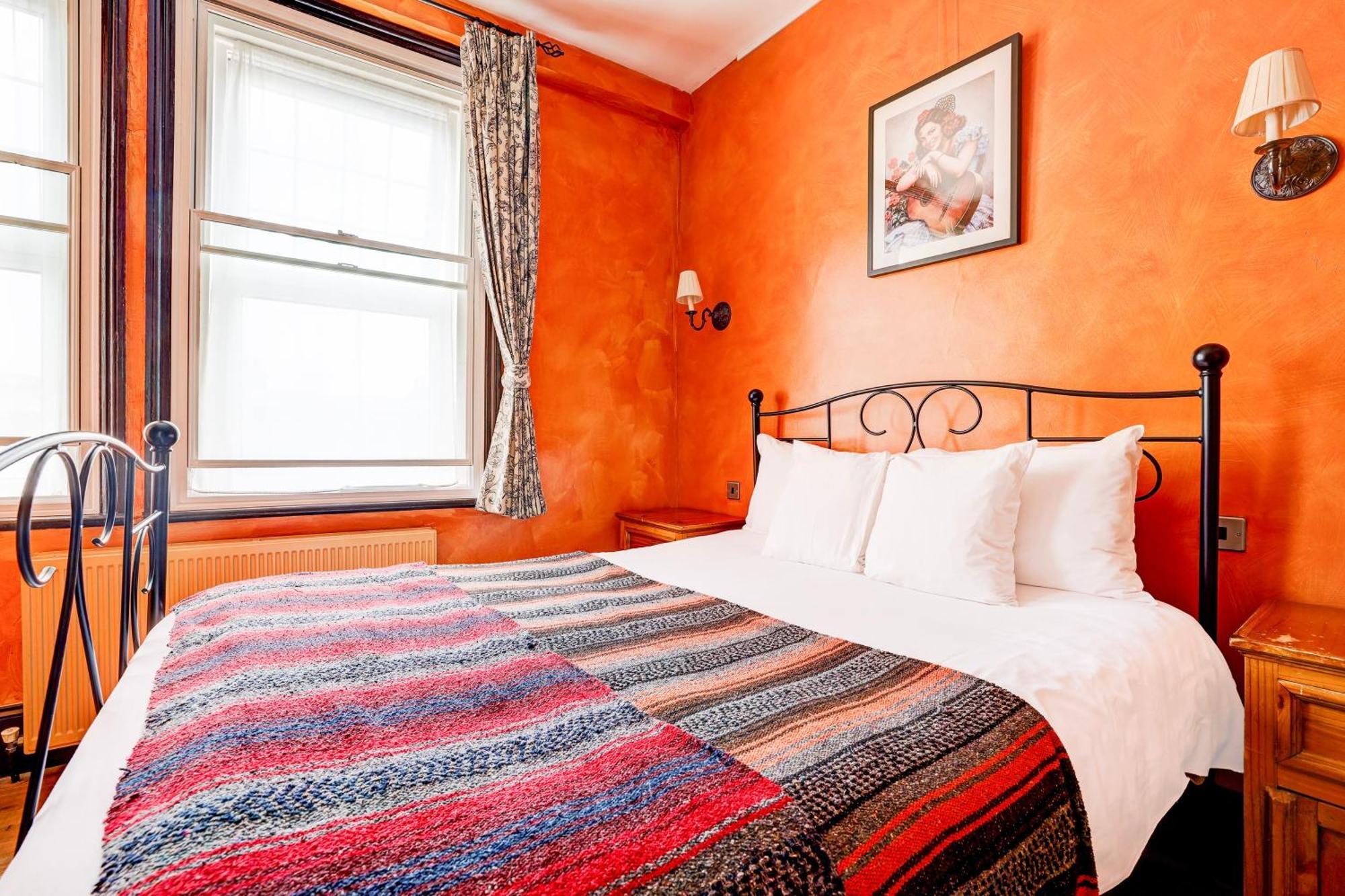 Church Street 3* London