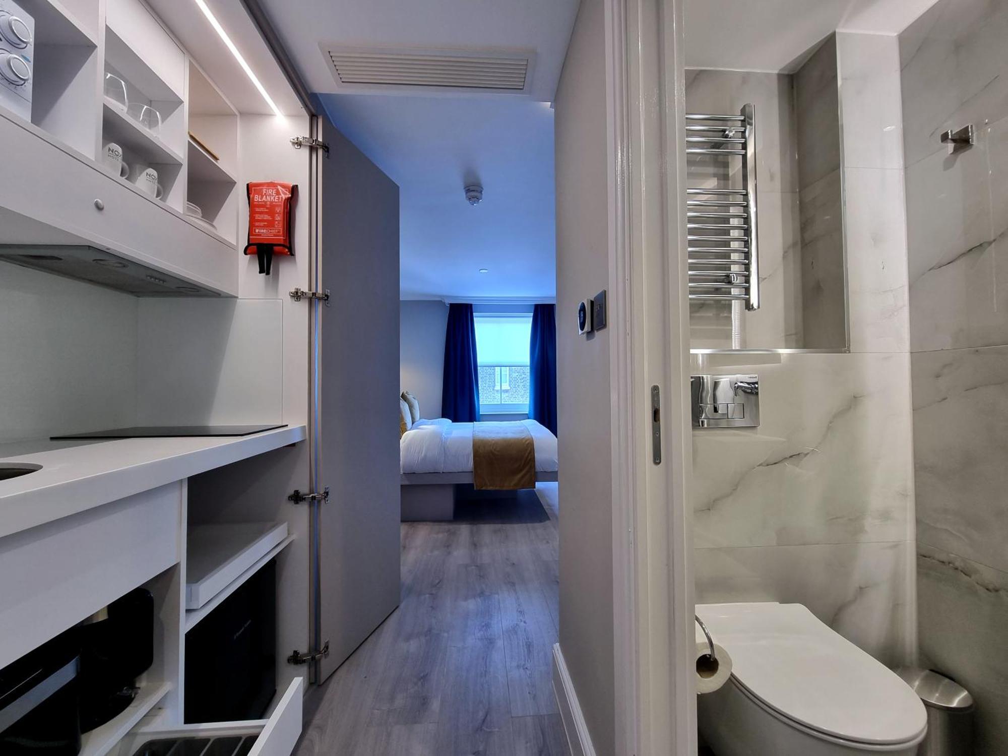 West Brompton Aparthotel 4*