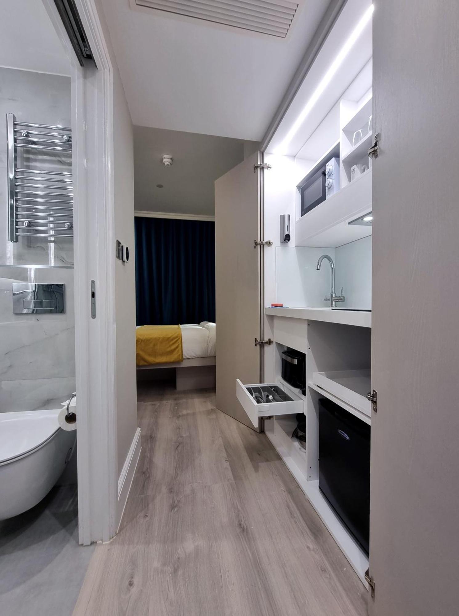 West Brompton Aparthotel London