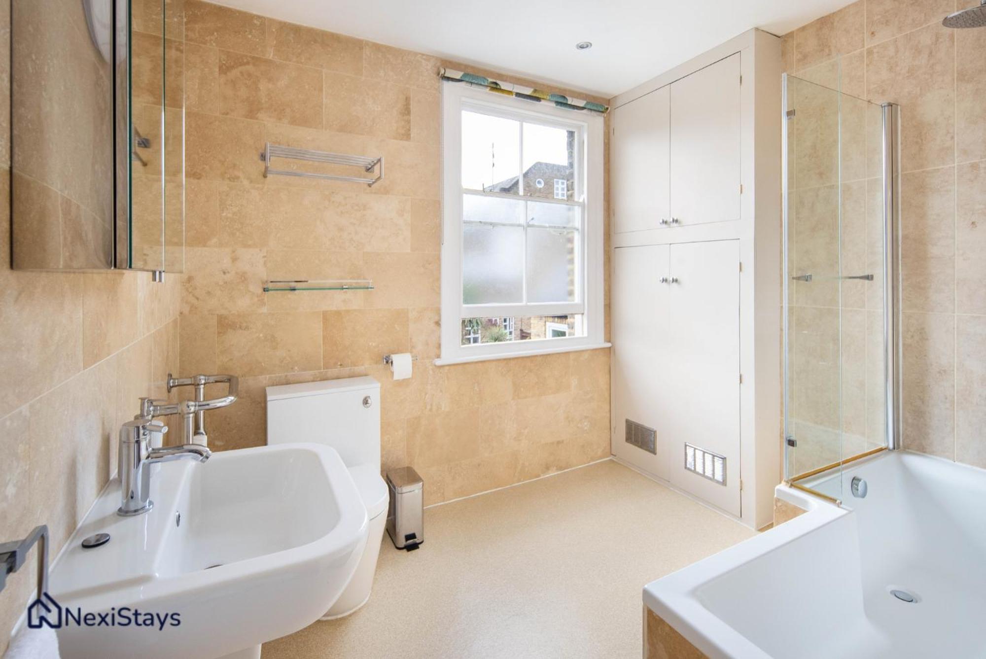 Apartment 10 Mins Walk To The Oval, The Kennington Retreat
