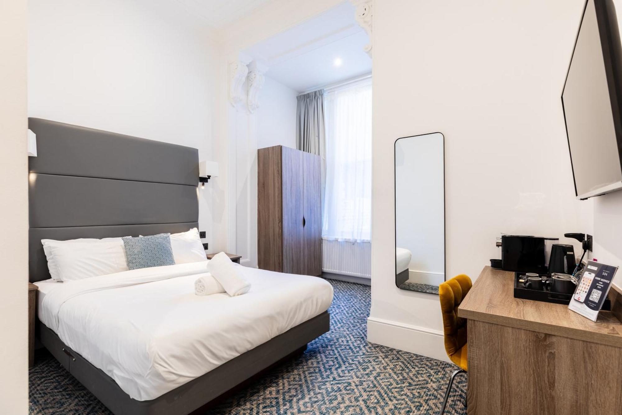 The Chapter - The J Hyde Park Hotel Londen