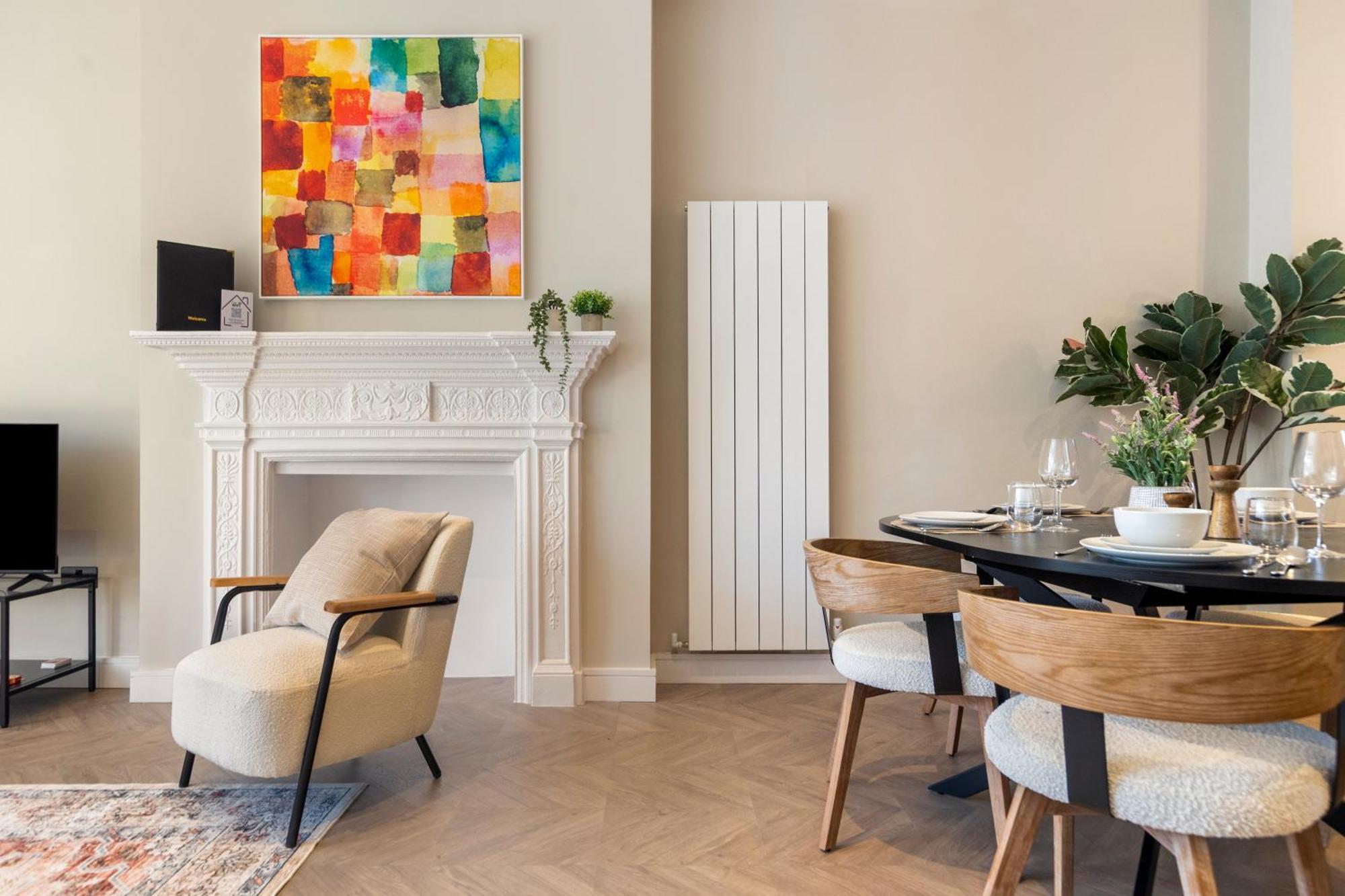 Luxury 3 Bedroom Flat 5 Min Walk To Maida Vale Tube Station Londen