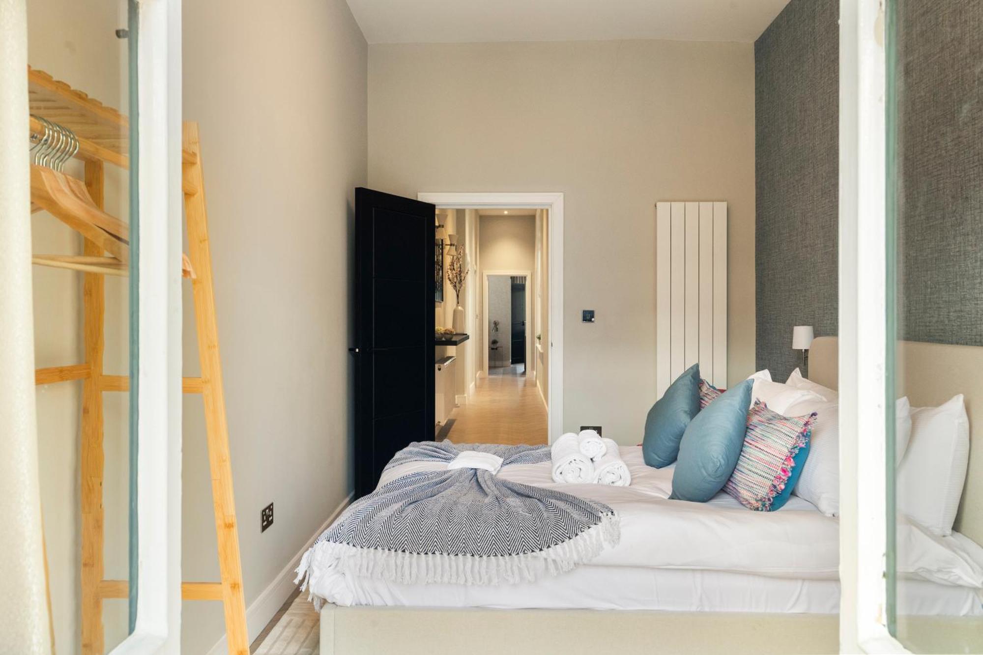 Luxury 3 Bedroom Flat 5 Min Walk To Maida Vale Tube Station Appartement Londen
