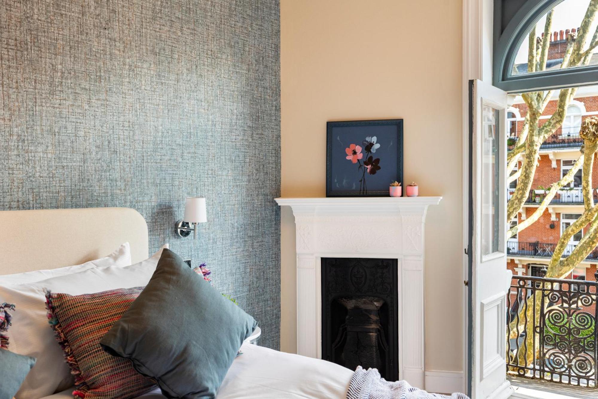 Luxury 3 Bedroom Flat 5 Min Walk To Maida Vale Tube Station Londen