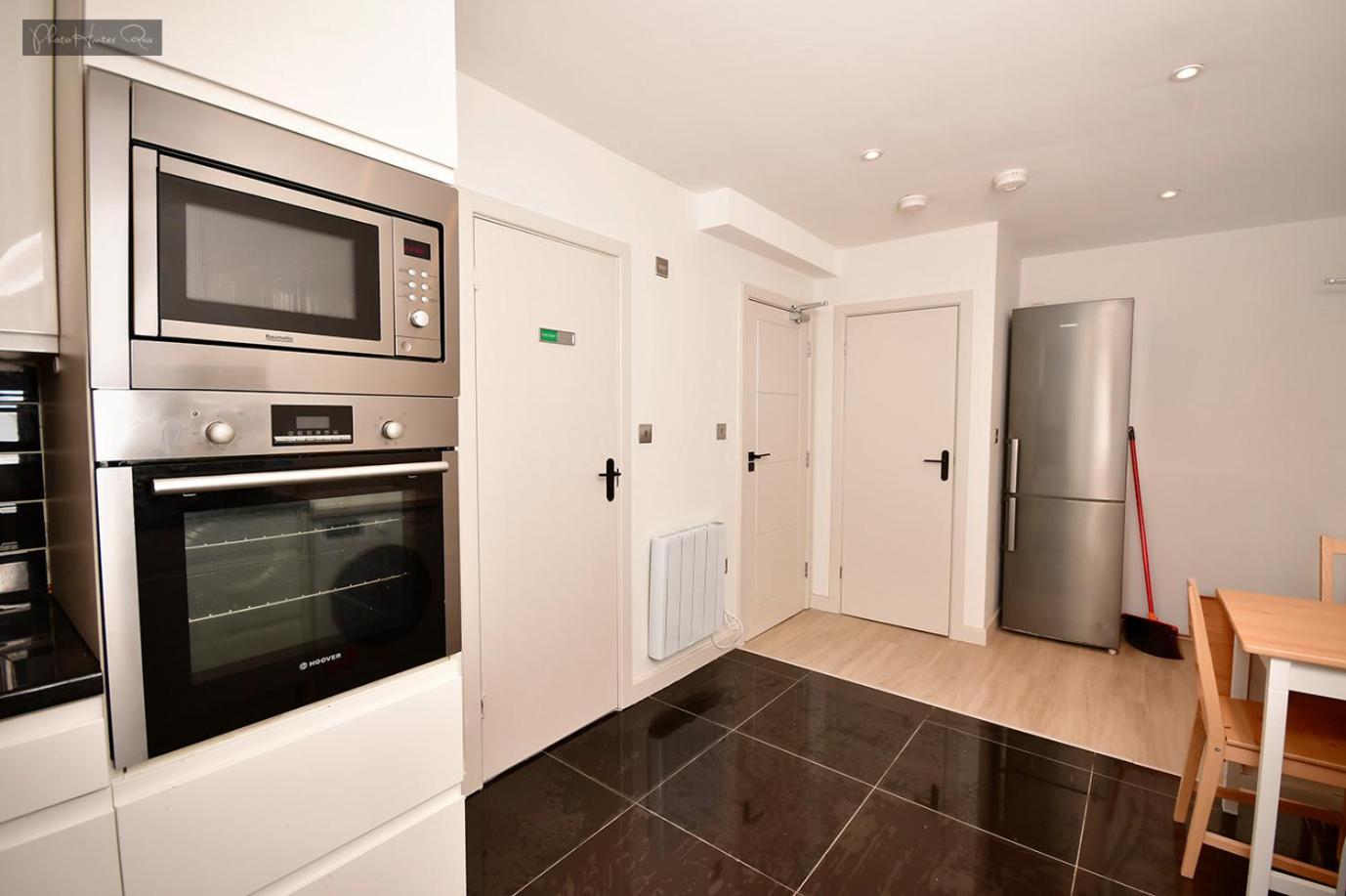 Morden Stratford 2 With Shared Bathroom London