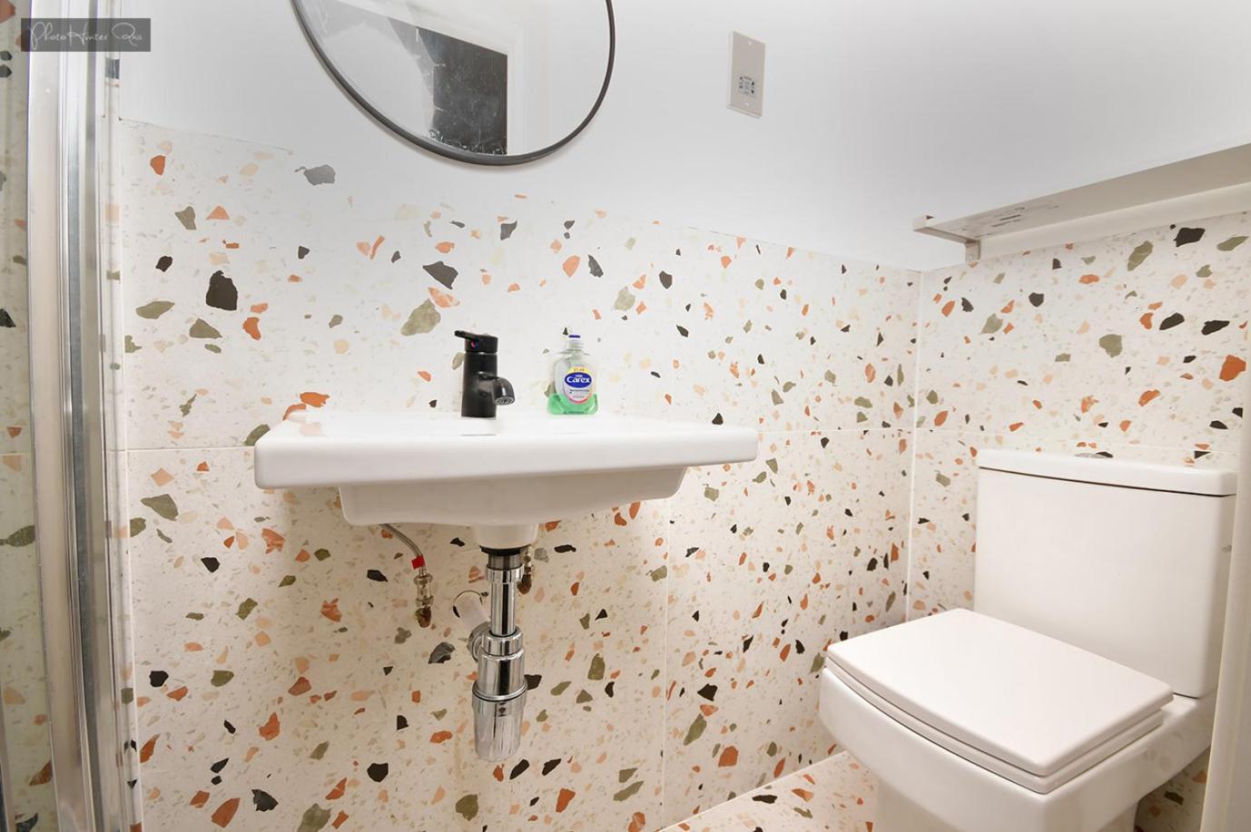 Gasthof Morden Stratford 2 With Shared Bathroom *