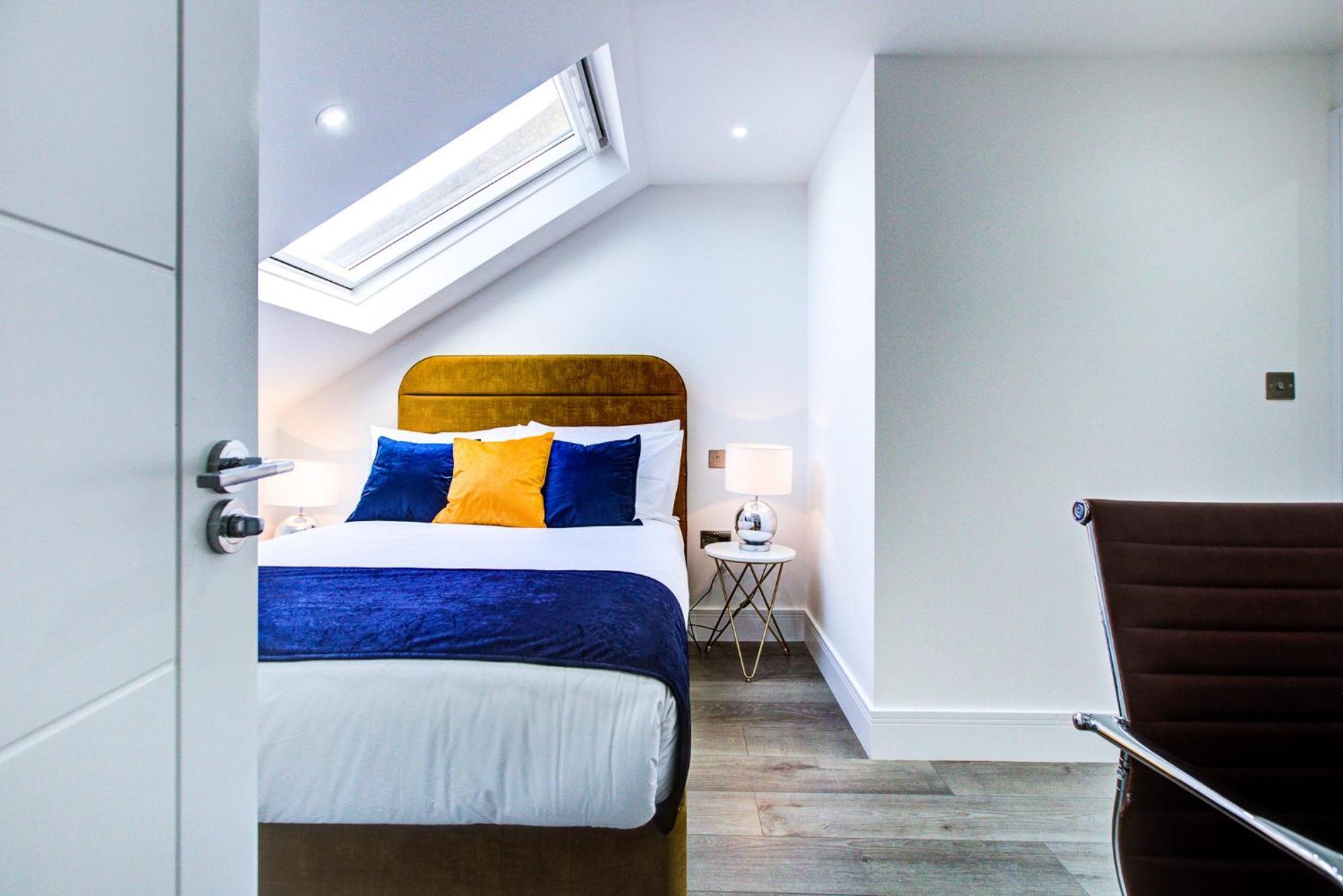 Hybrid Resi - Wandsworth Close To Clapham Apartment