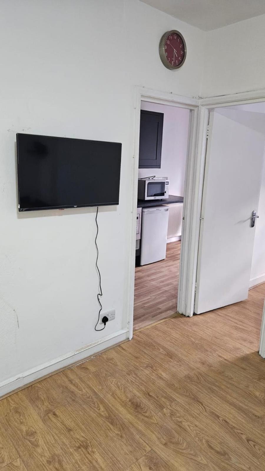 Spacious 2b Zone 2 Sleeps 4 F5 London