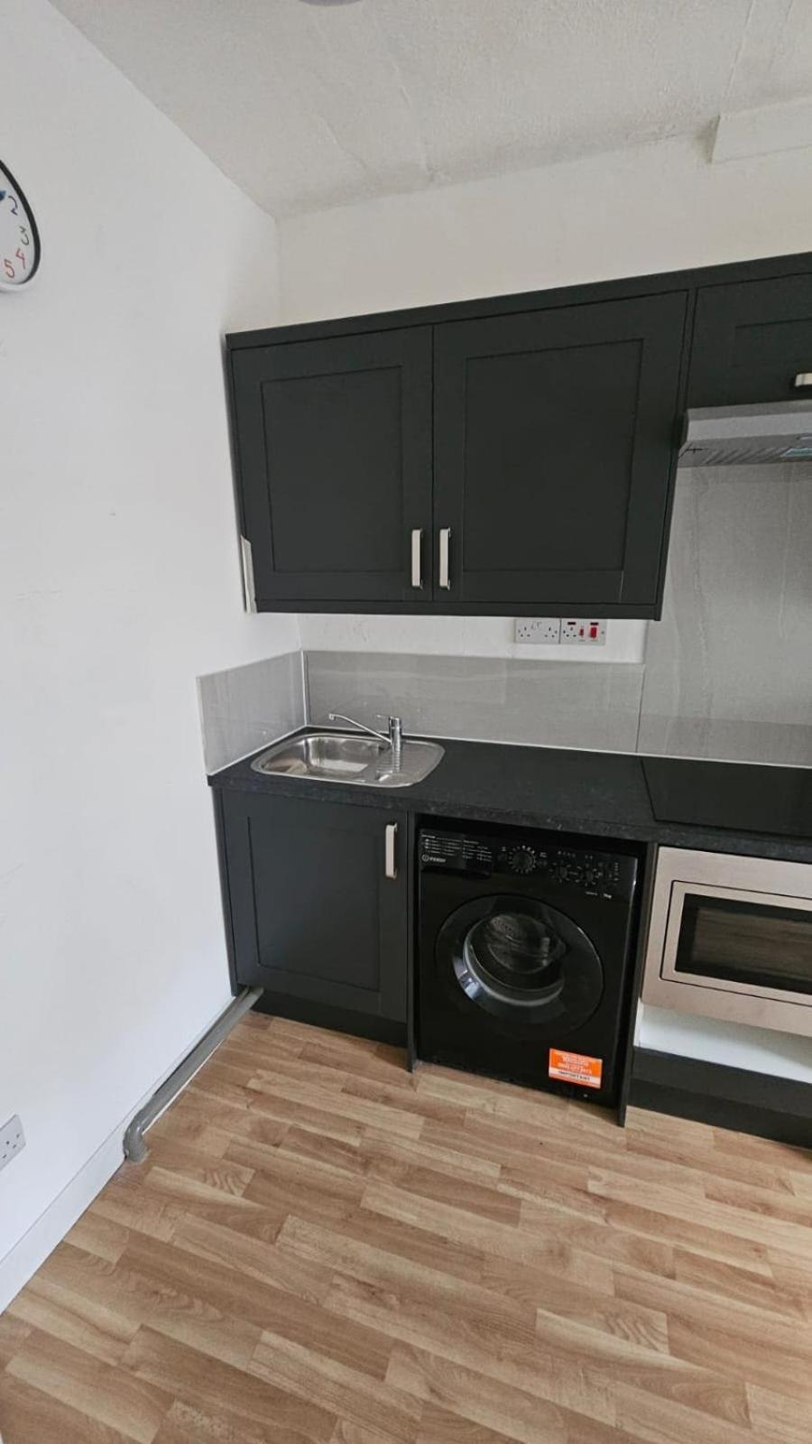 Spacious 2b Zone 2 Sleeps 4 F5 Apartment London
