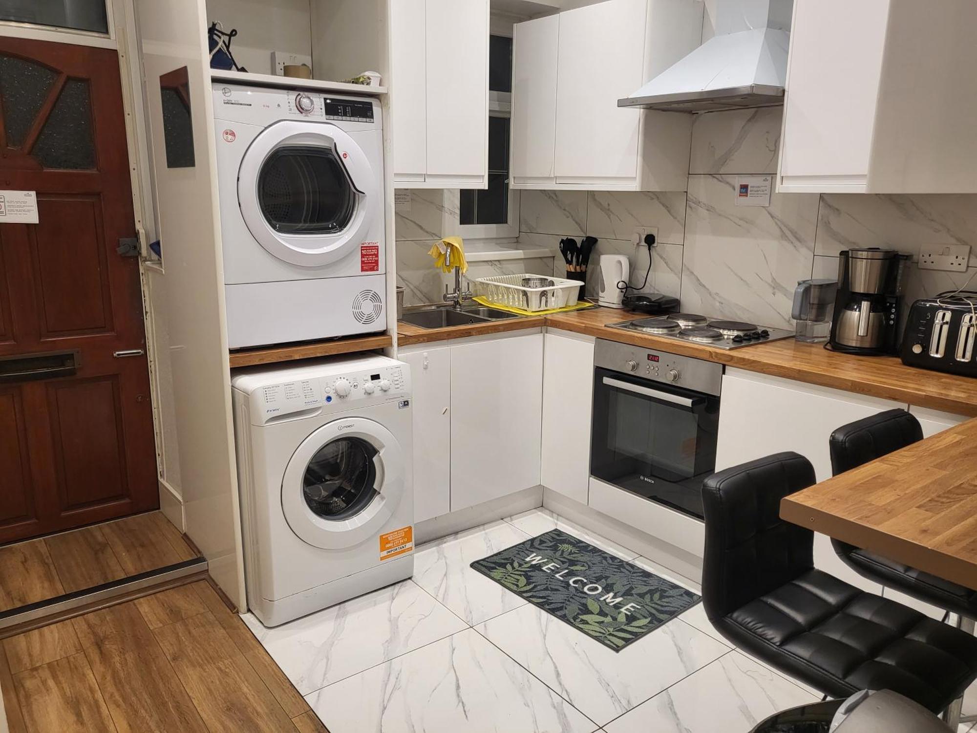 Marvellous For 8 People In Battersea - Zone 1, 3 Min Walking From The Main Station * London