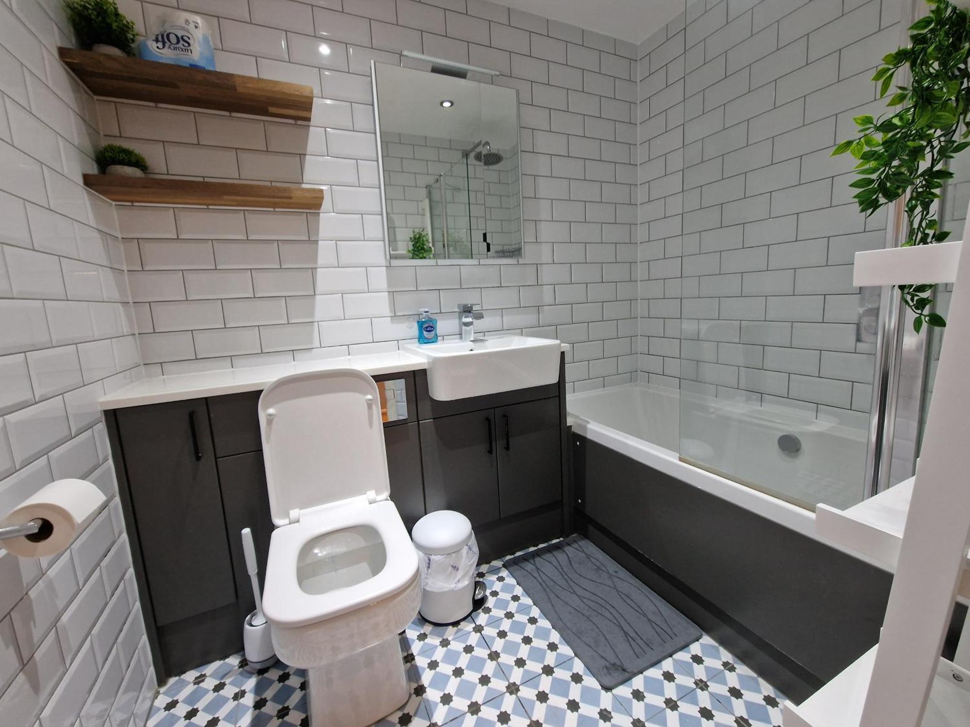 Deluxe Two-bedroom Vauxhall Apartment *