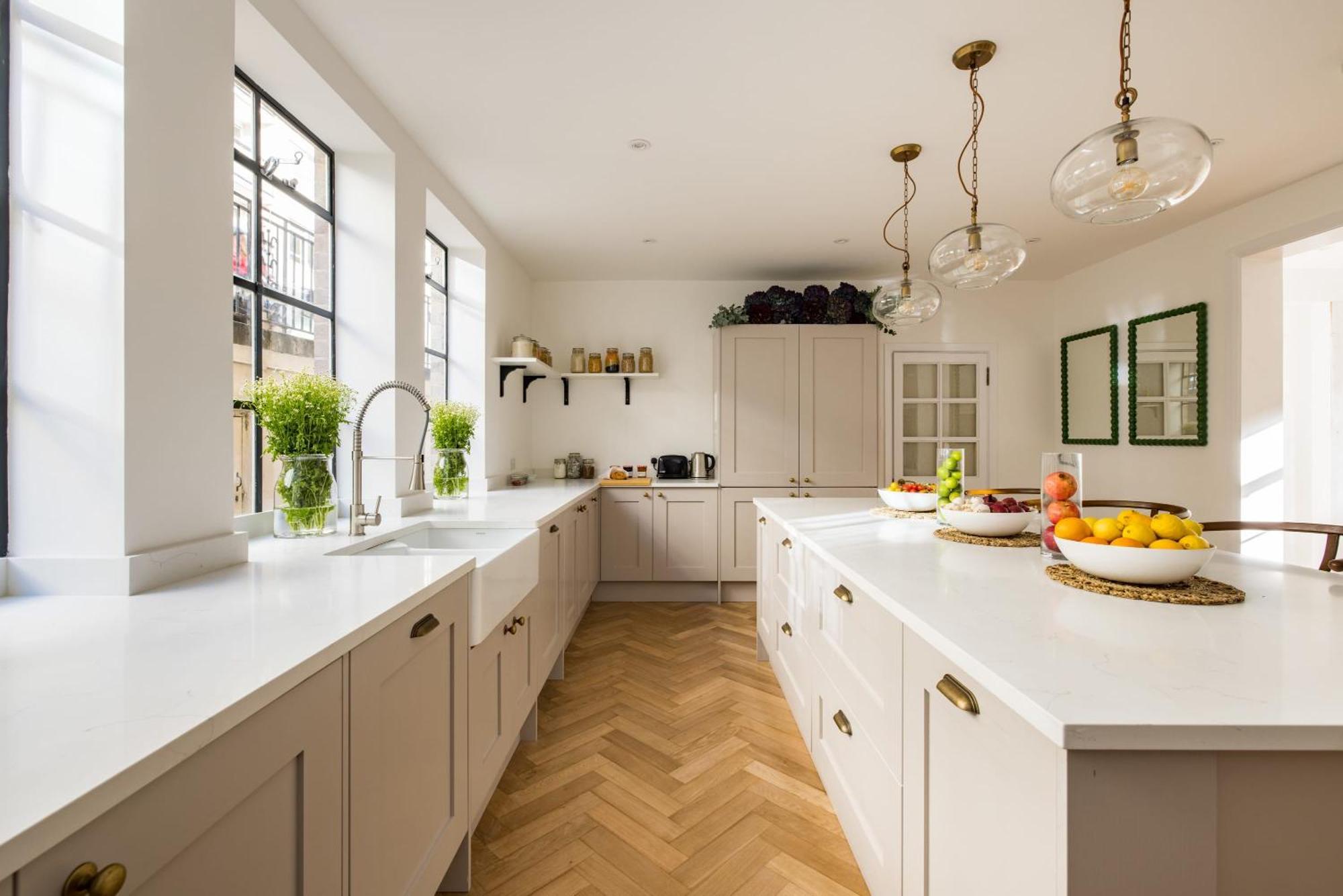 Holiday home House Of Bobbin - Hyde Park Mansion *