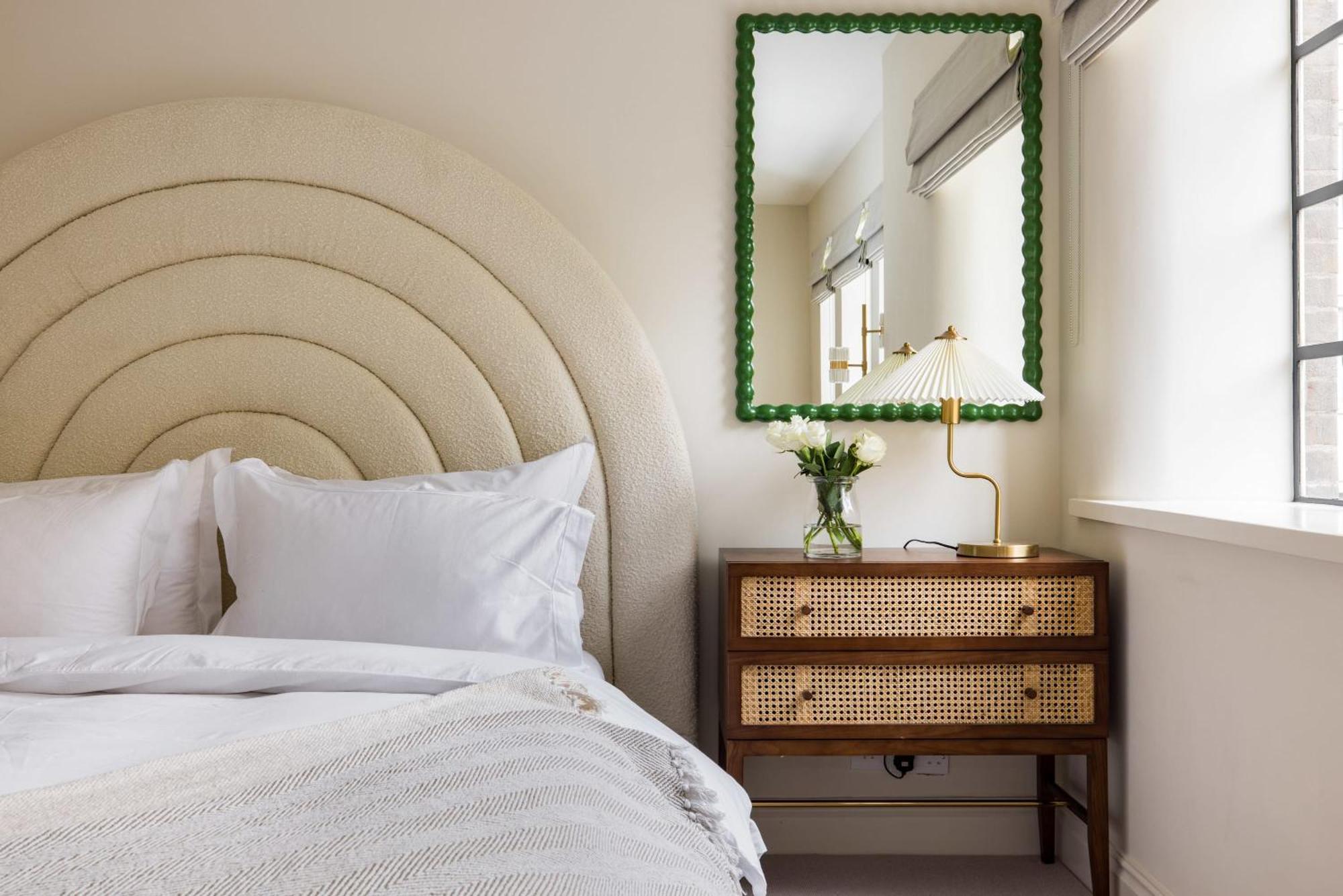 Holiday home House Of Bobbin - Hyde Park Mansion *