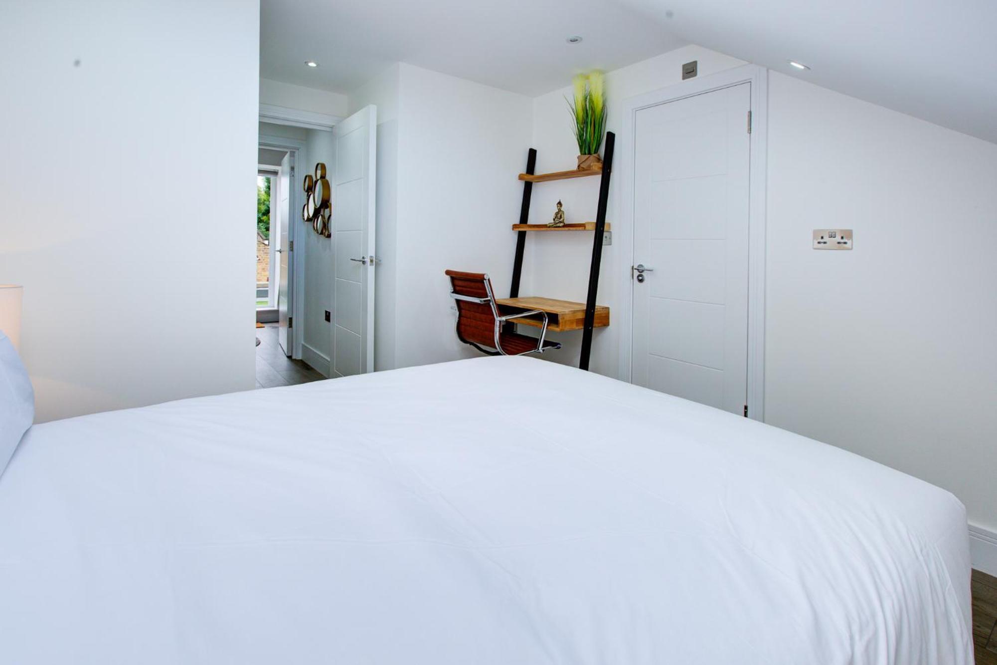 Hybrid Resi - Wandsworth Close To Clapham * London