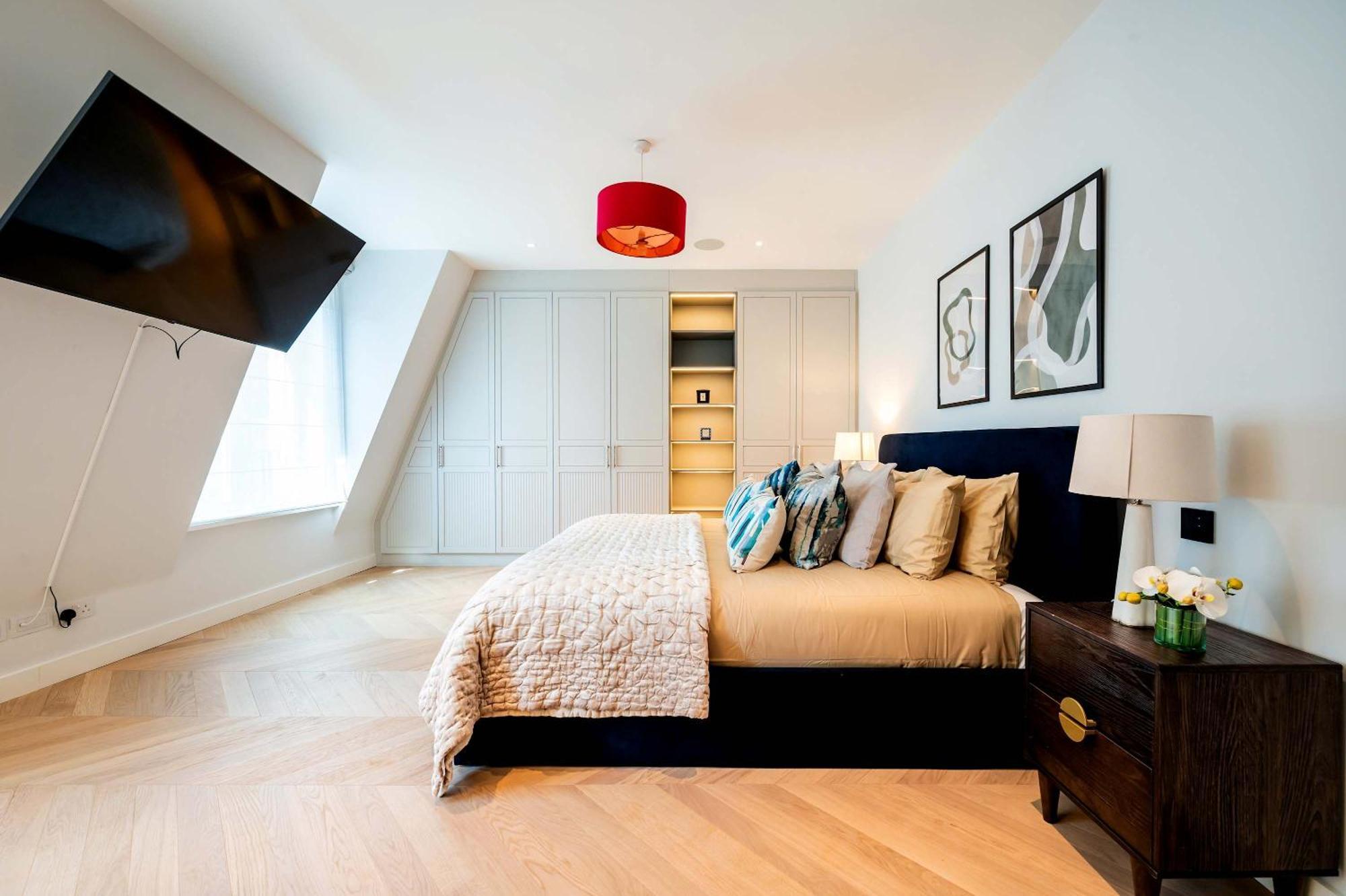 Fitzrovias 3 Bedroom 4 Bathroom Penthouse With Terrace Aircooling And Lift * Londen
