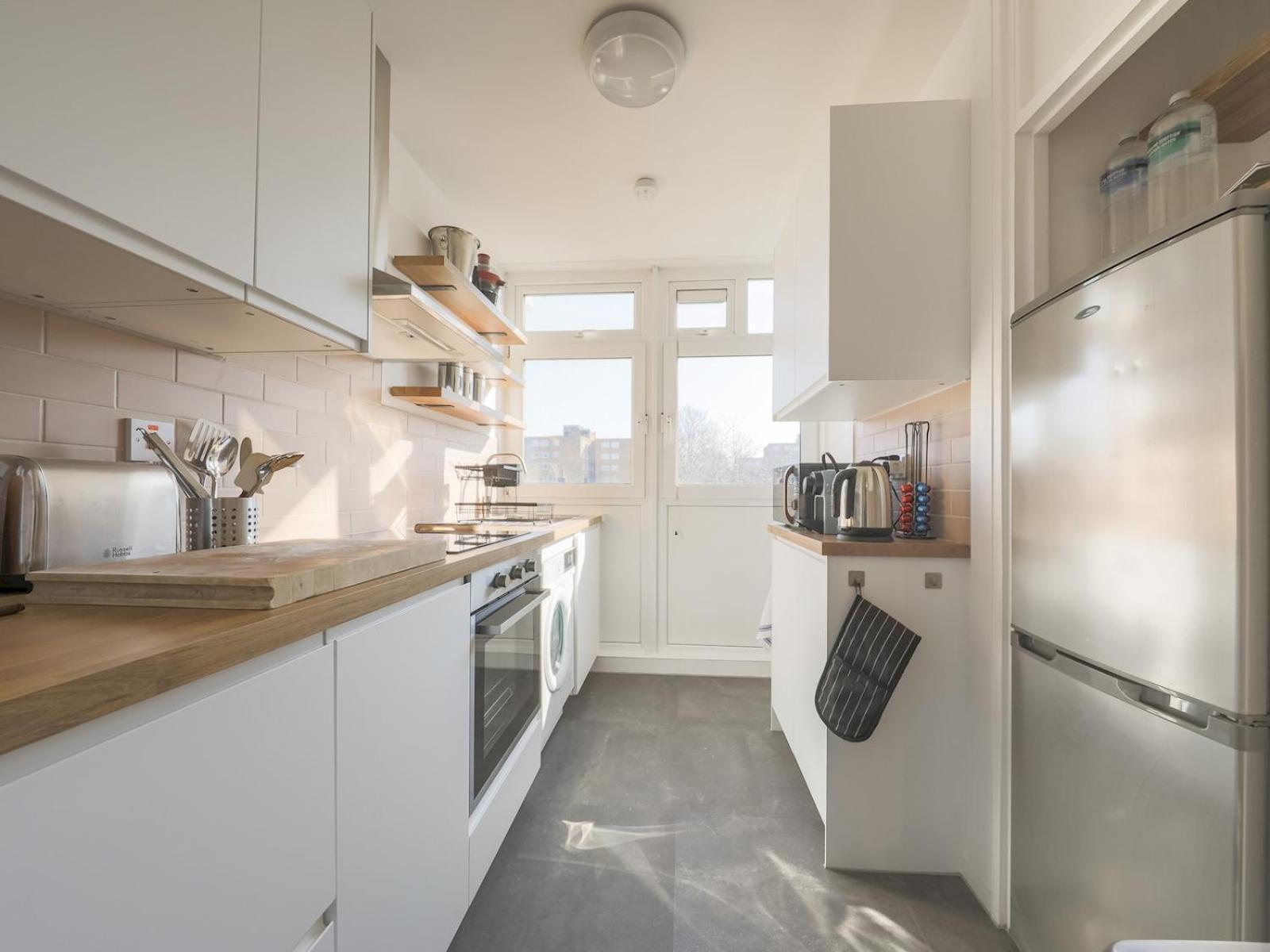Pass The Keys Stylish Modern Flat Apartment London