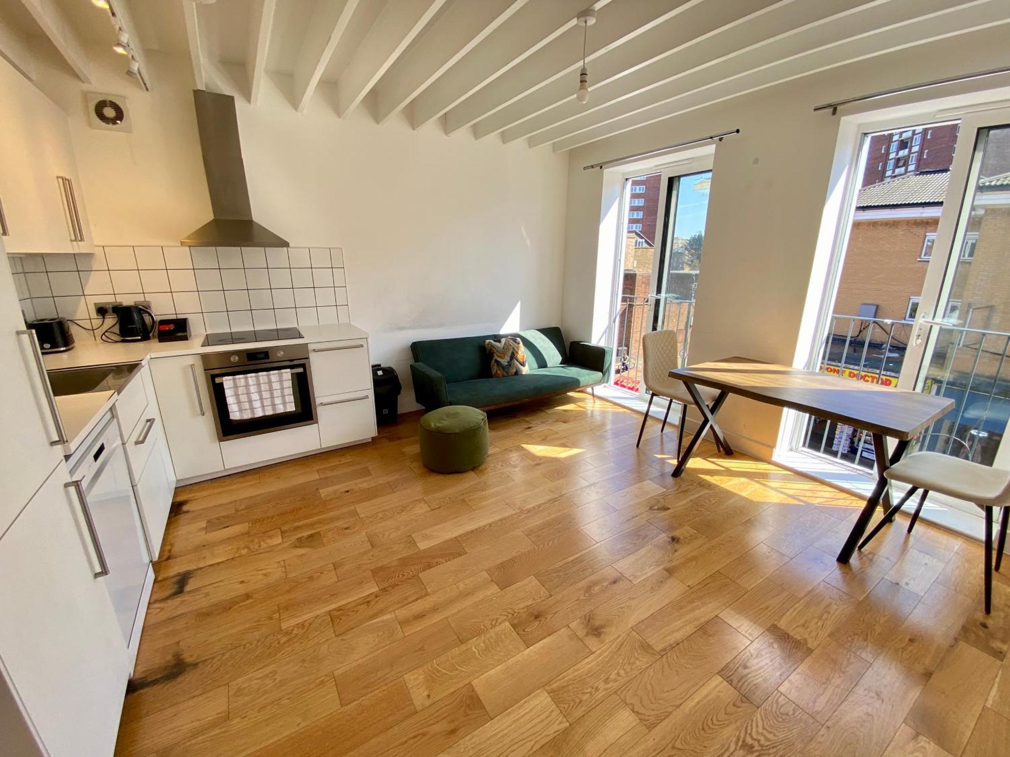 Apartment The Market View