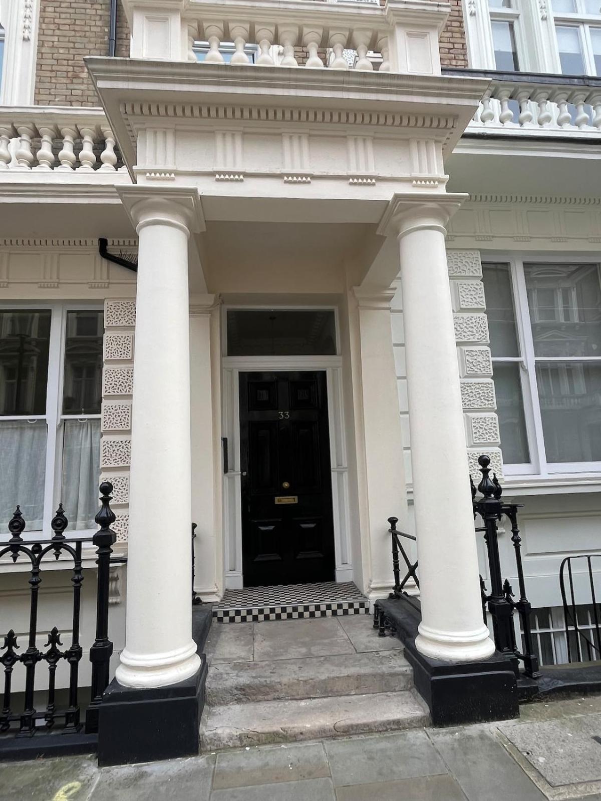 Apartment Newly Refurbished- Awesome Very Central Flat In Famous Notting Hill With A Balcony *