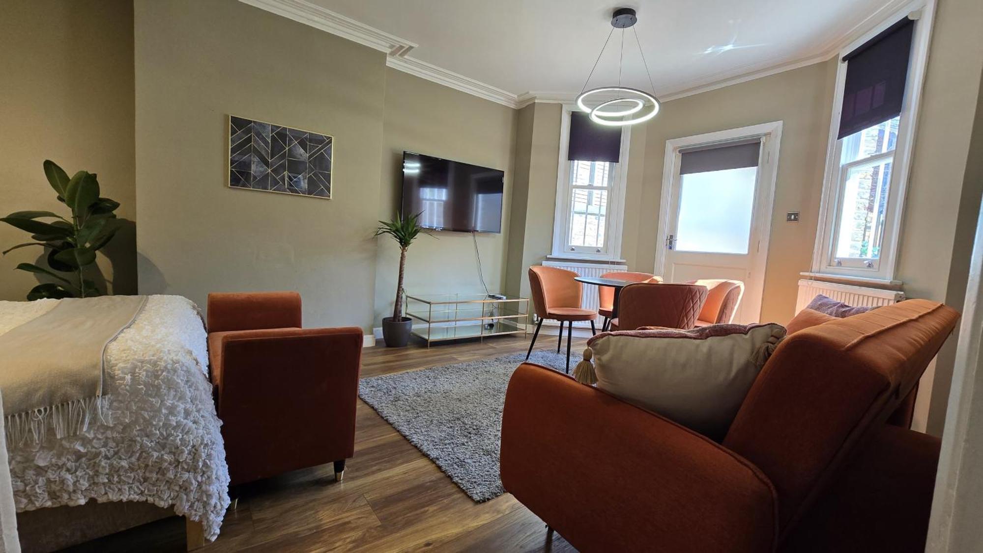 Apartment Spacious For 4 Flat Near Regents Park N2 *