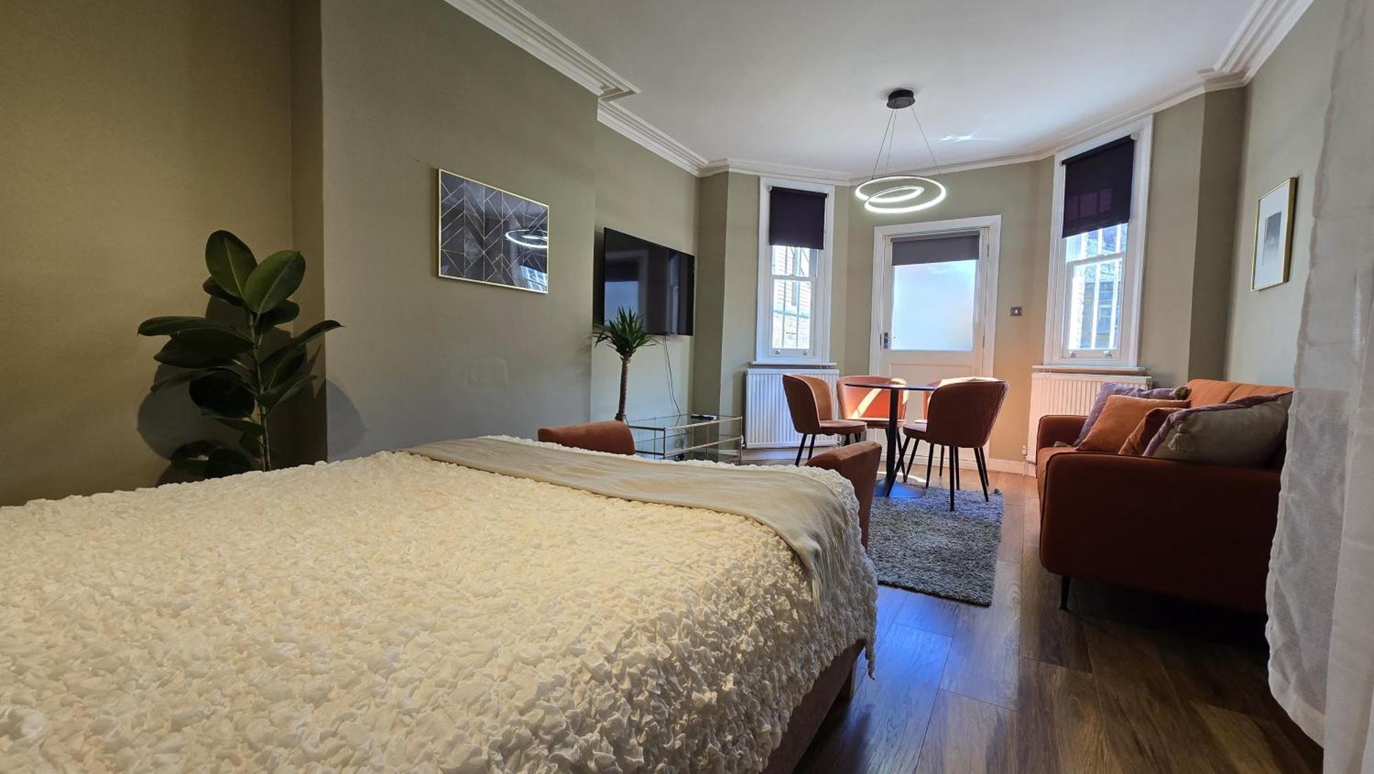 Spacious For 4 Flat Near Regents Park N2 London
