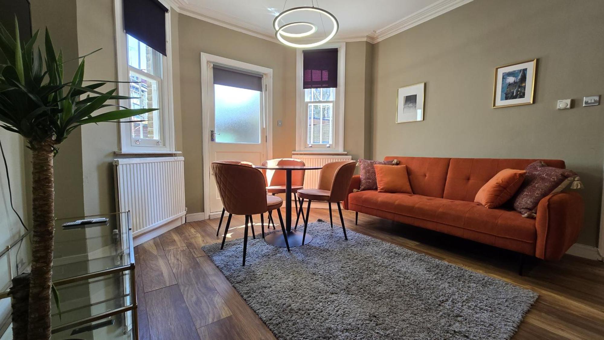 Spacious For 4 Flat Near Regents Park N2 Apartment