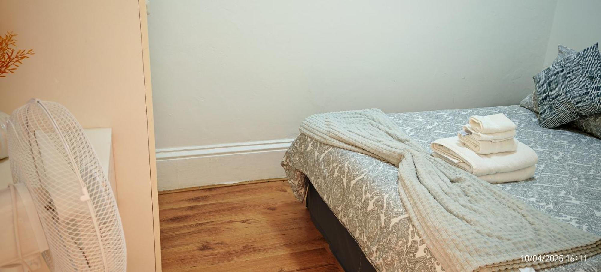 Bayswater One Bedroom * London