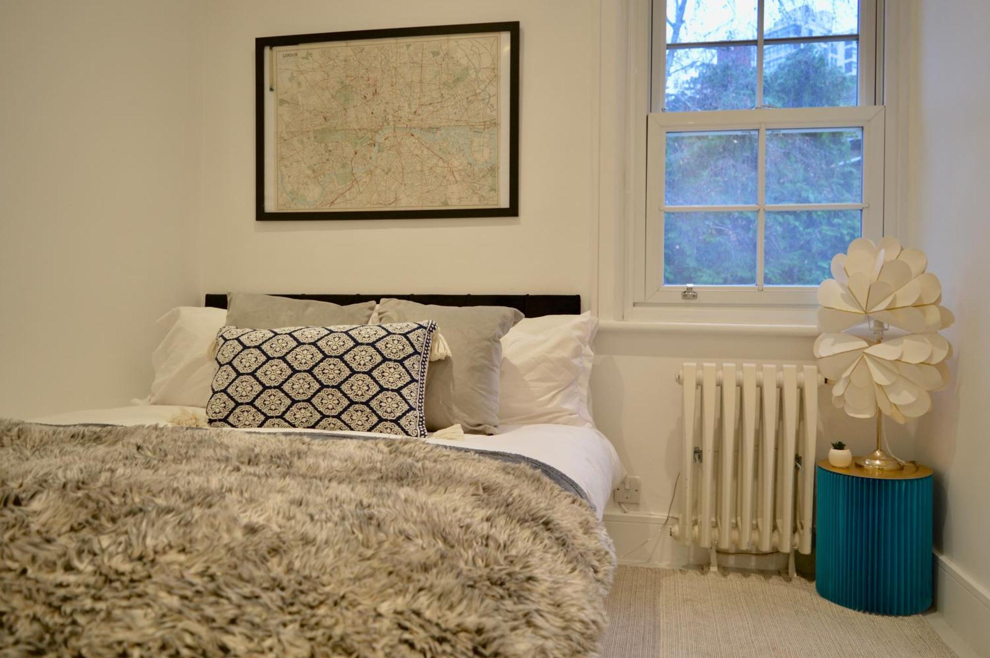 Deluxe Maisonette Oval, Sleeps 4, Garden & Hammock 2 Bedrooms - Open For Business Stays, Relocators, Long Stays, Contractors London