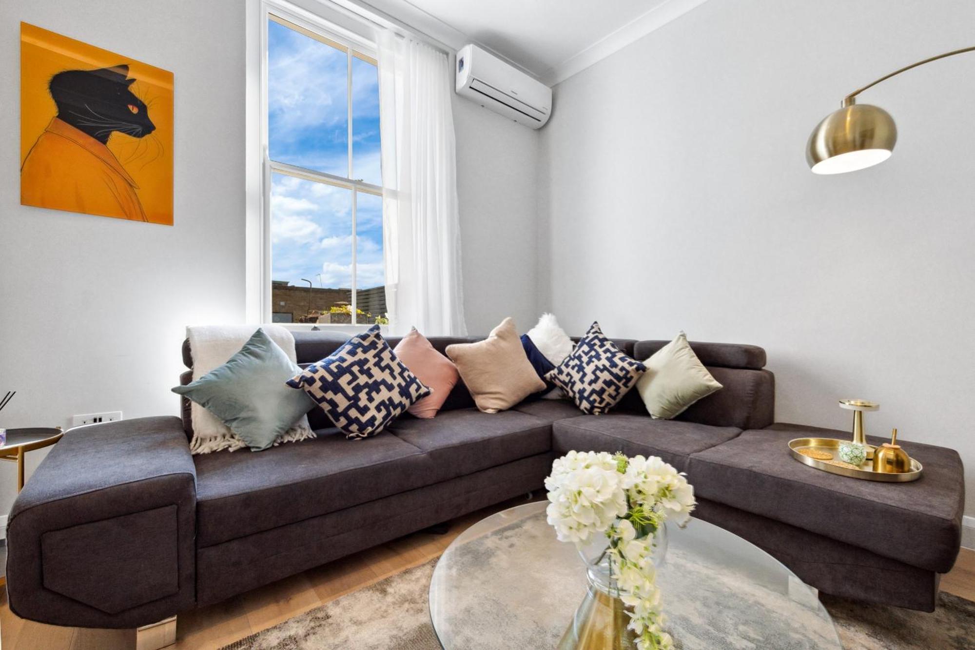The Notting Hill Apartment *