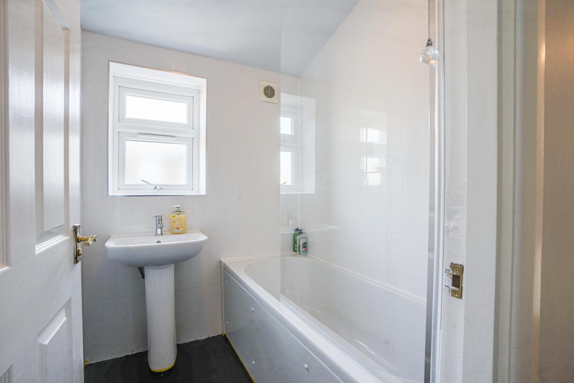 Spacious 4br Family & Corporate * London