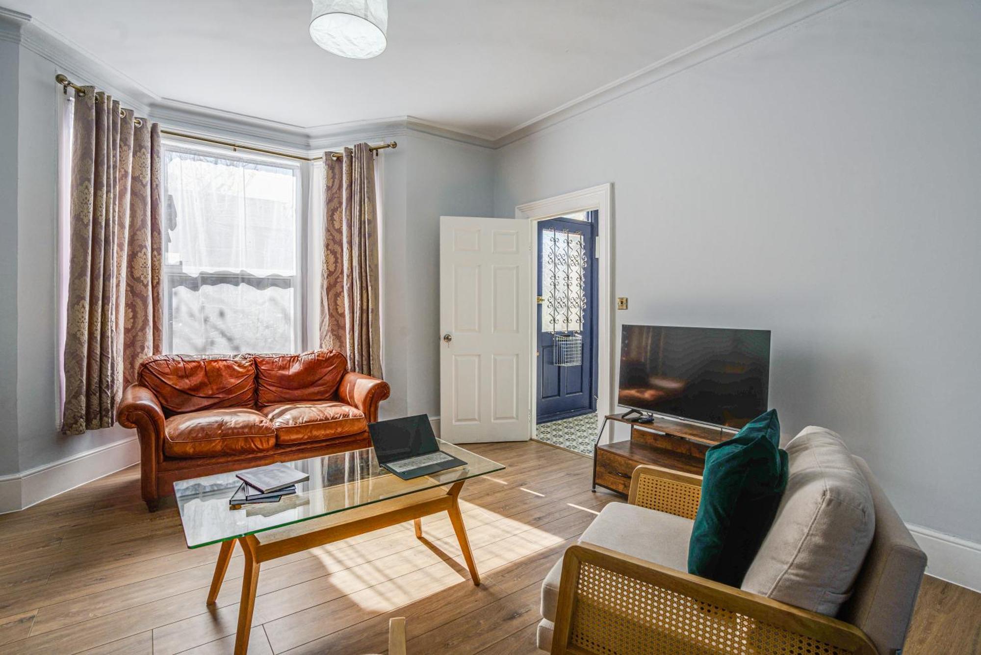 Spacious 4br Family & Corporate * London