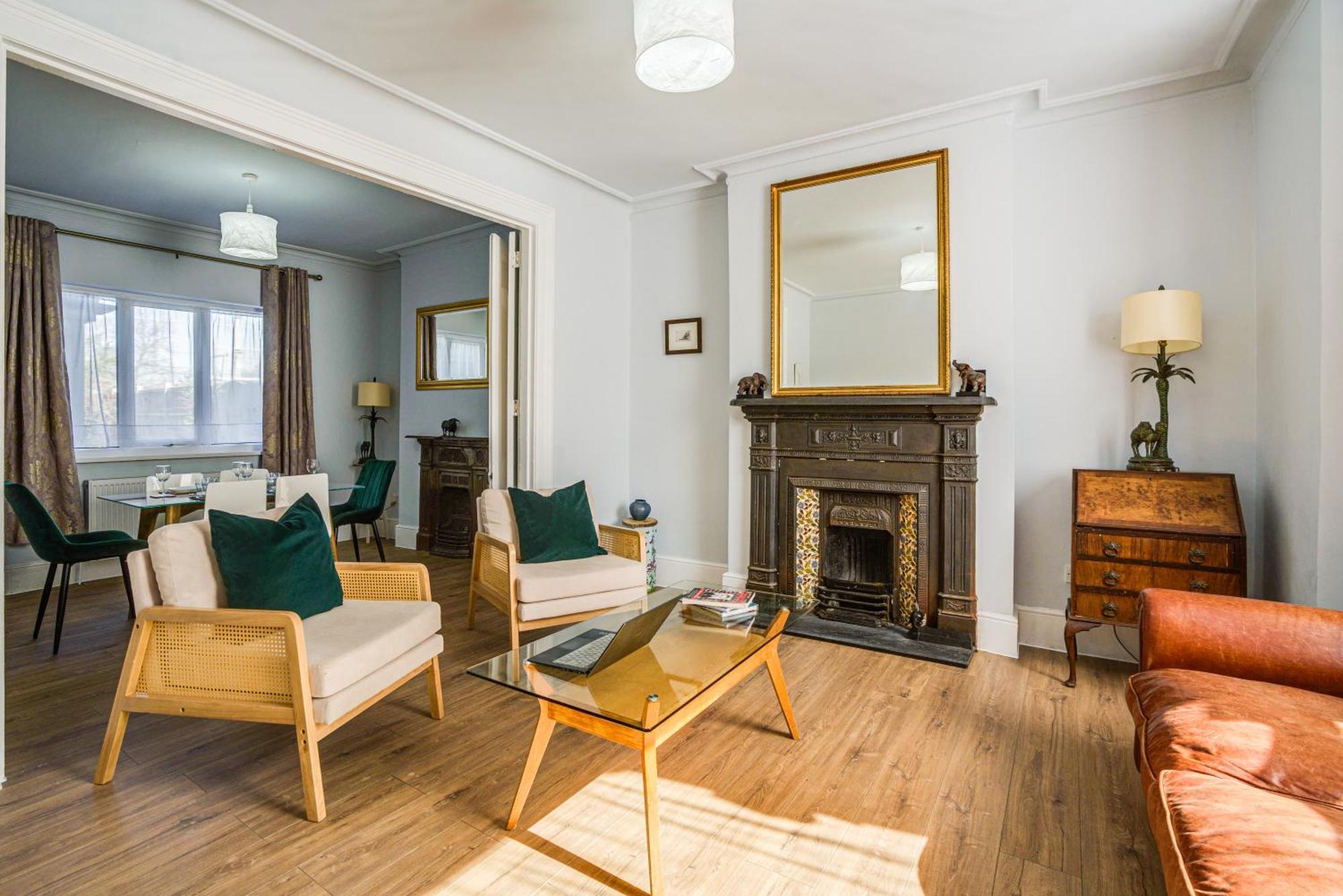Holiday home Spacious 4br Family & Corporate