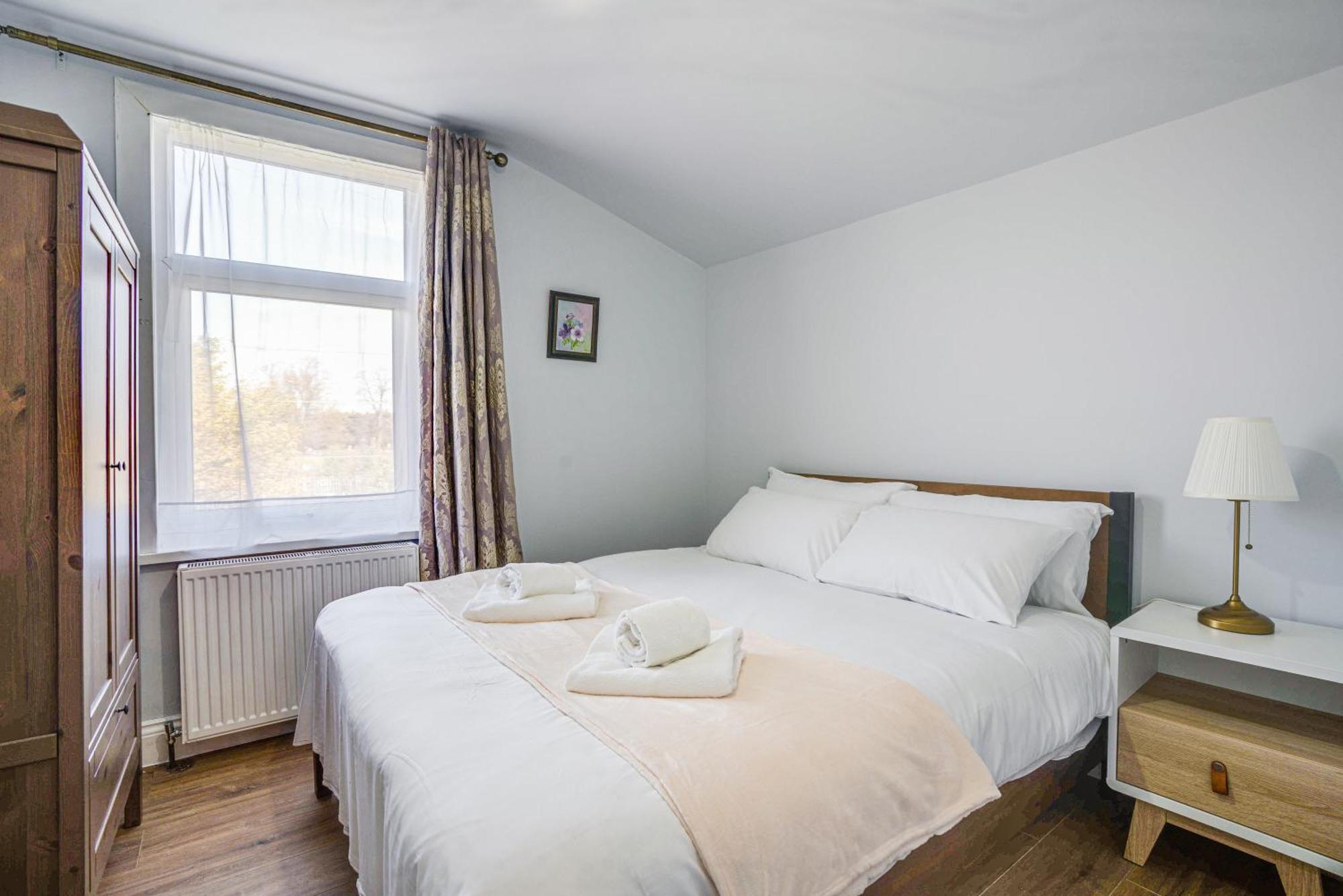 Holiday home Spacious 4br Family & Corporate London