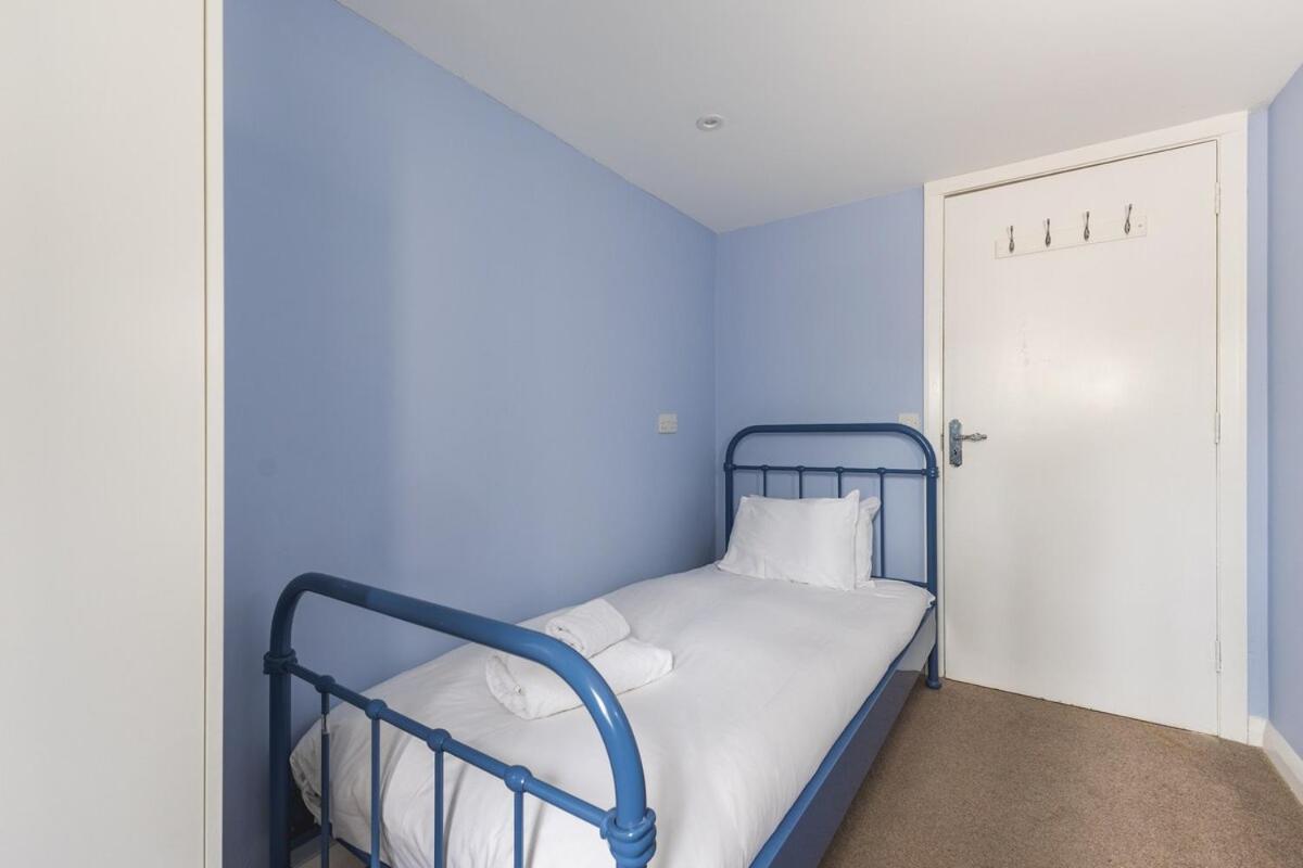 Spacious & Trendy 4-Bed Near River Thames Appartement *