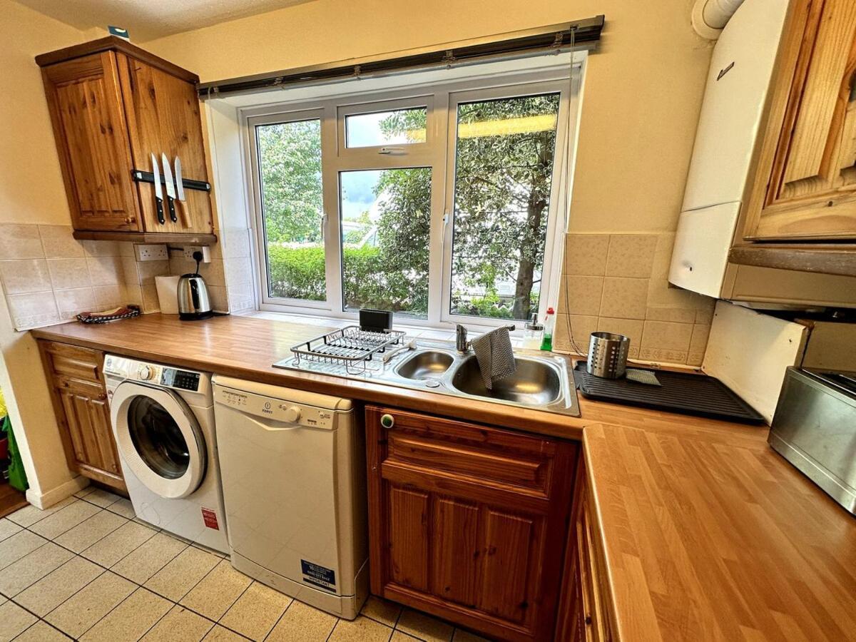 Quiet Two-bedroom Flat In Chiswick *