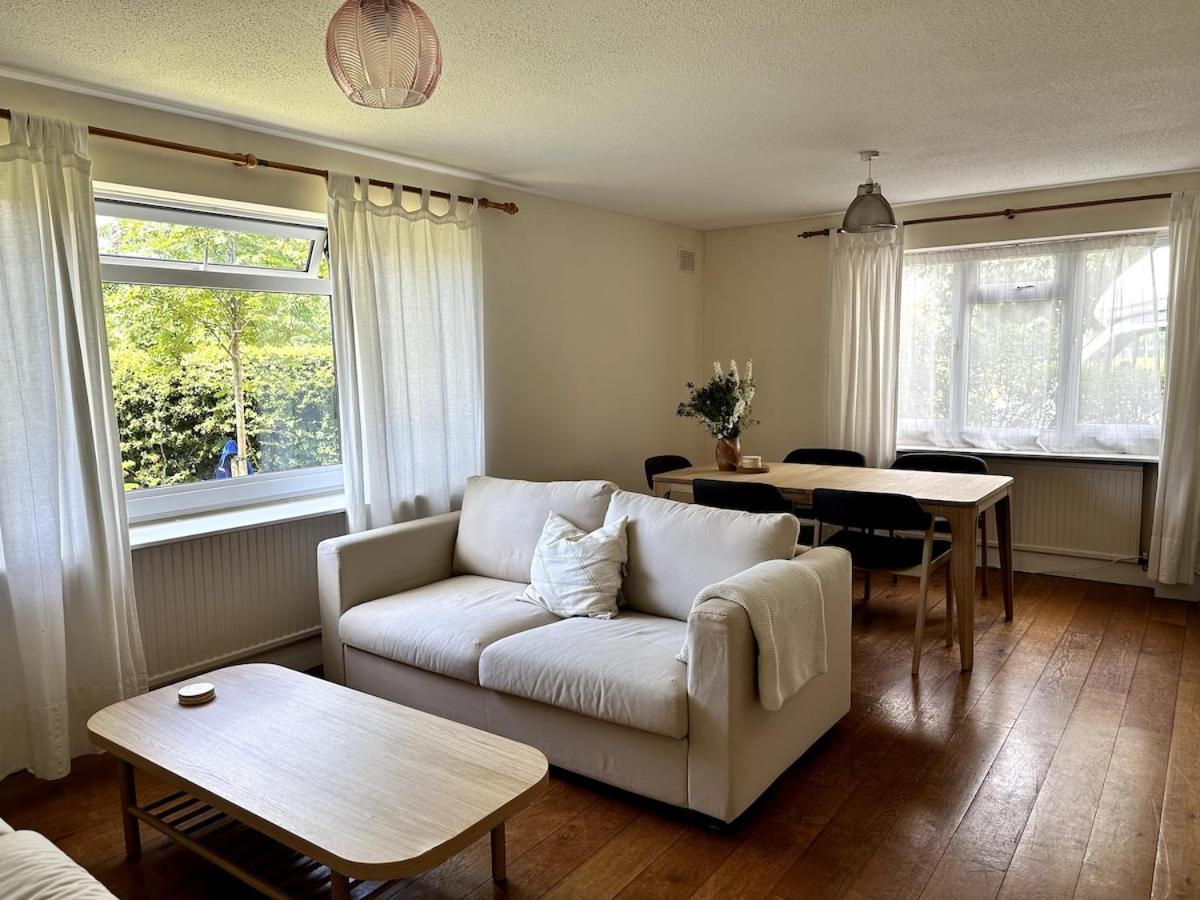 Apartment Quiet Two-bedroom Flat In Chiswick *