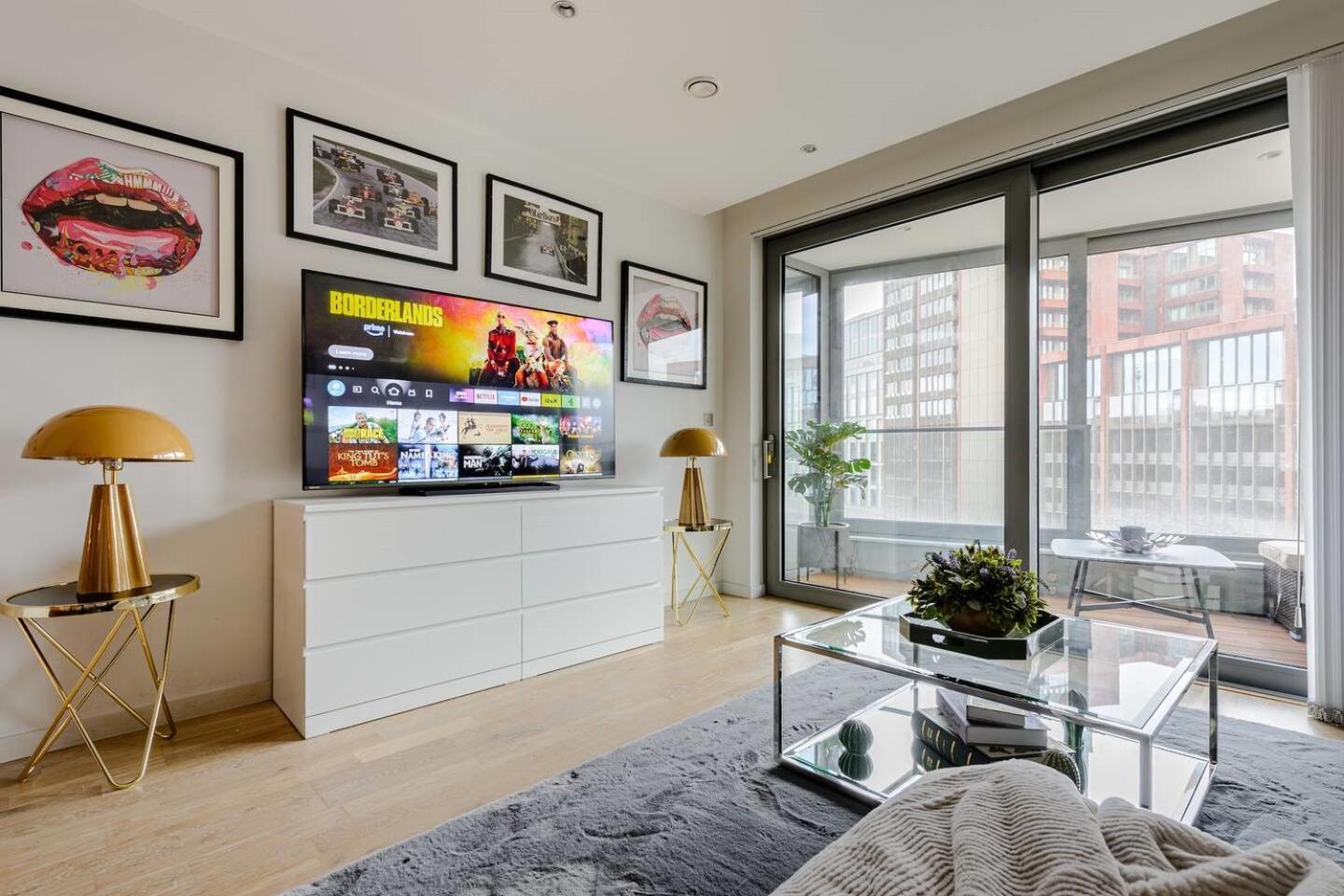King's Cross 2 Bed Luxury - Sleeps 4 Apartment