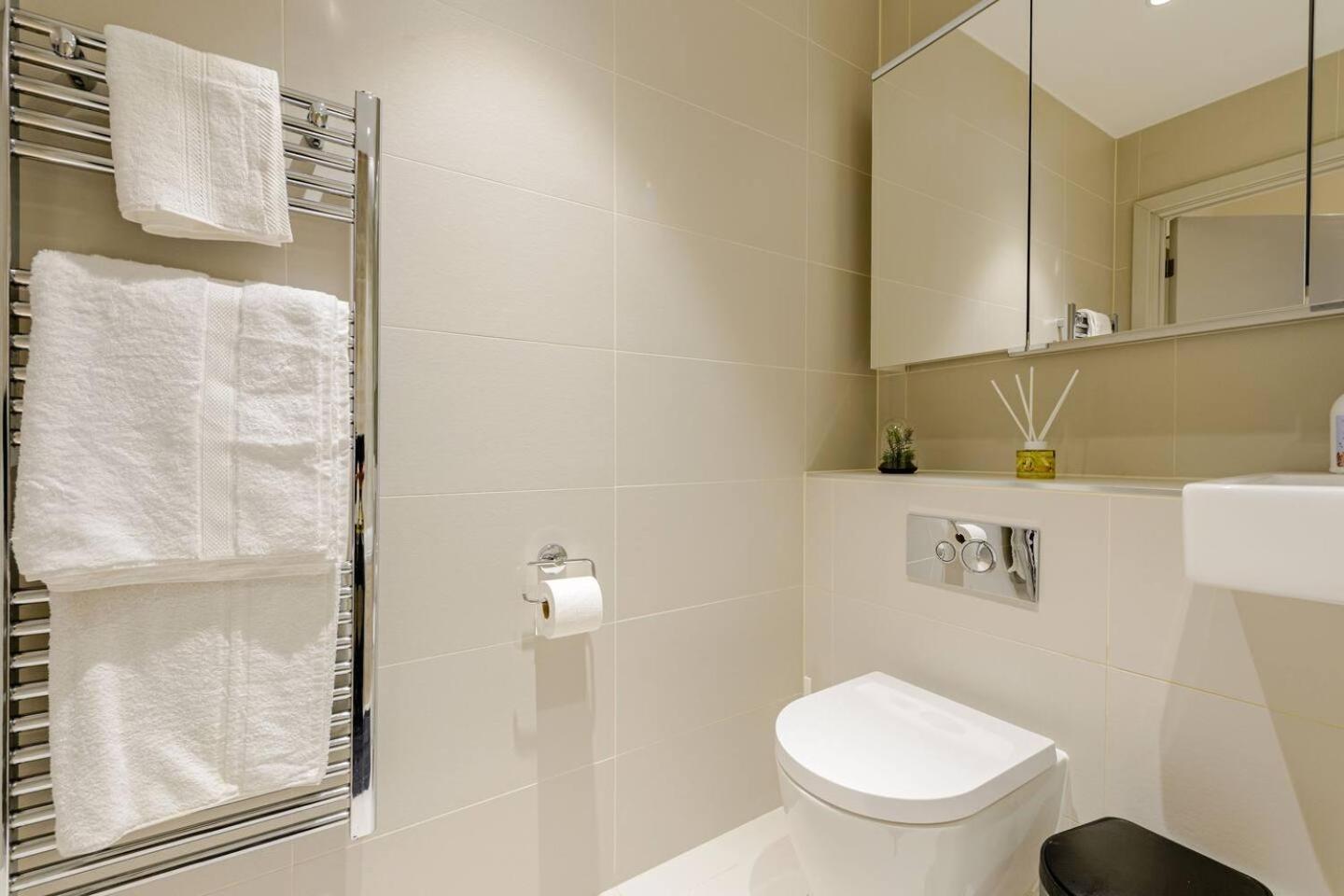 Apartment King's Cross 2 Bed Luxury - Sleeps 4 *